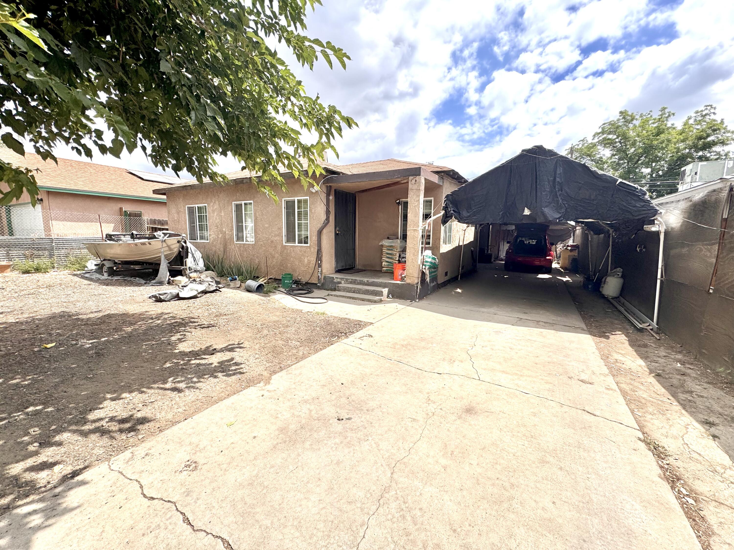 712 S G St, Tulare, CA 93274
