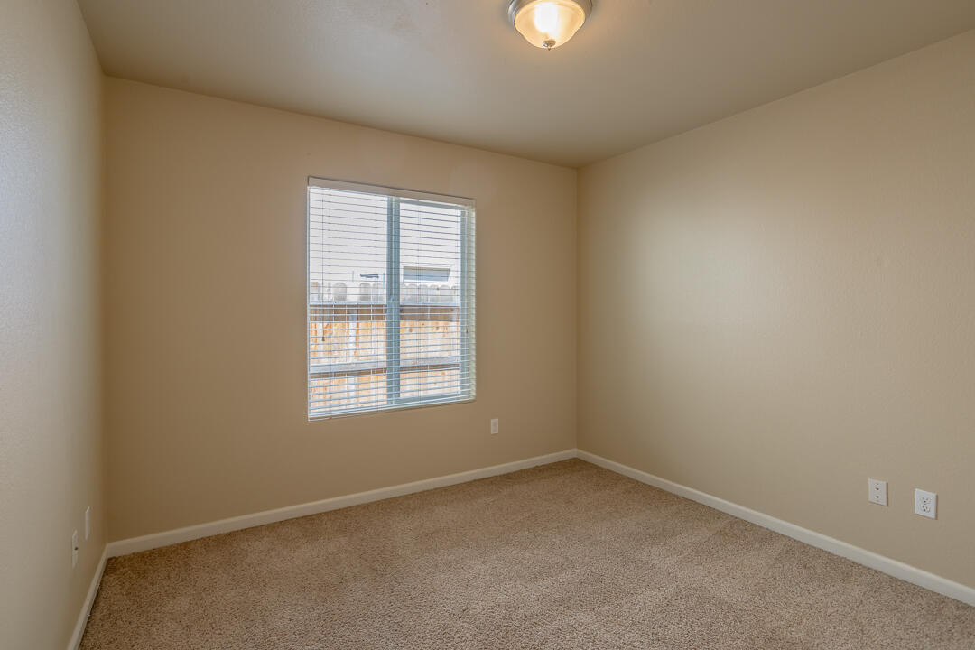 4205 W Buena Vista Ave, Visalia, CA 93291