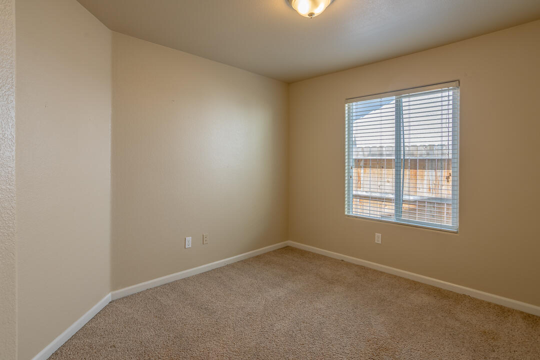 4205 W Buena Vista Ave, Visalia, CA 93291