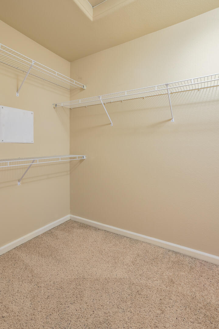 4205 W Buena Vista Ave, Visalia, CA 93291