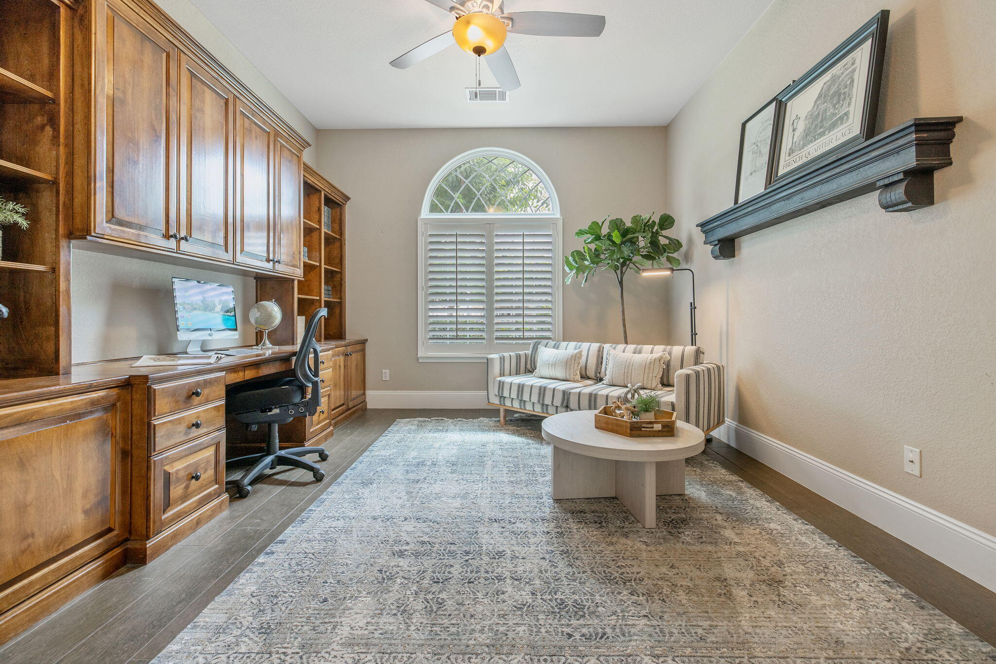 2015 S El Cajon Ct, Visalia, CA 93277
