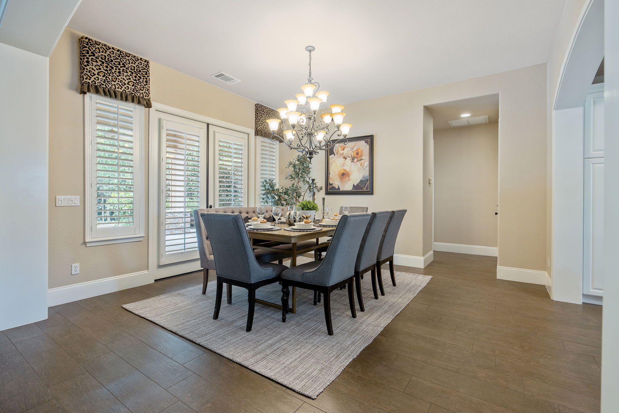 2015 S El Cajon Ct, Visalia, CA 93277