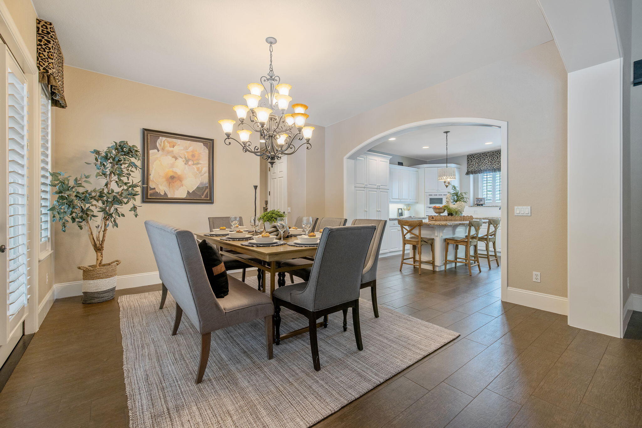 2015 S El Cajon Ct, Visalia, CA 93277