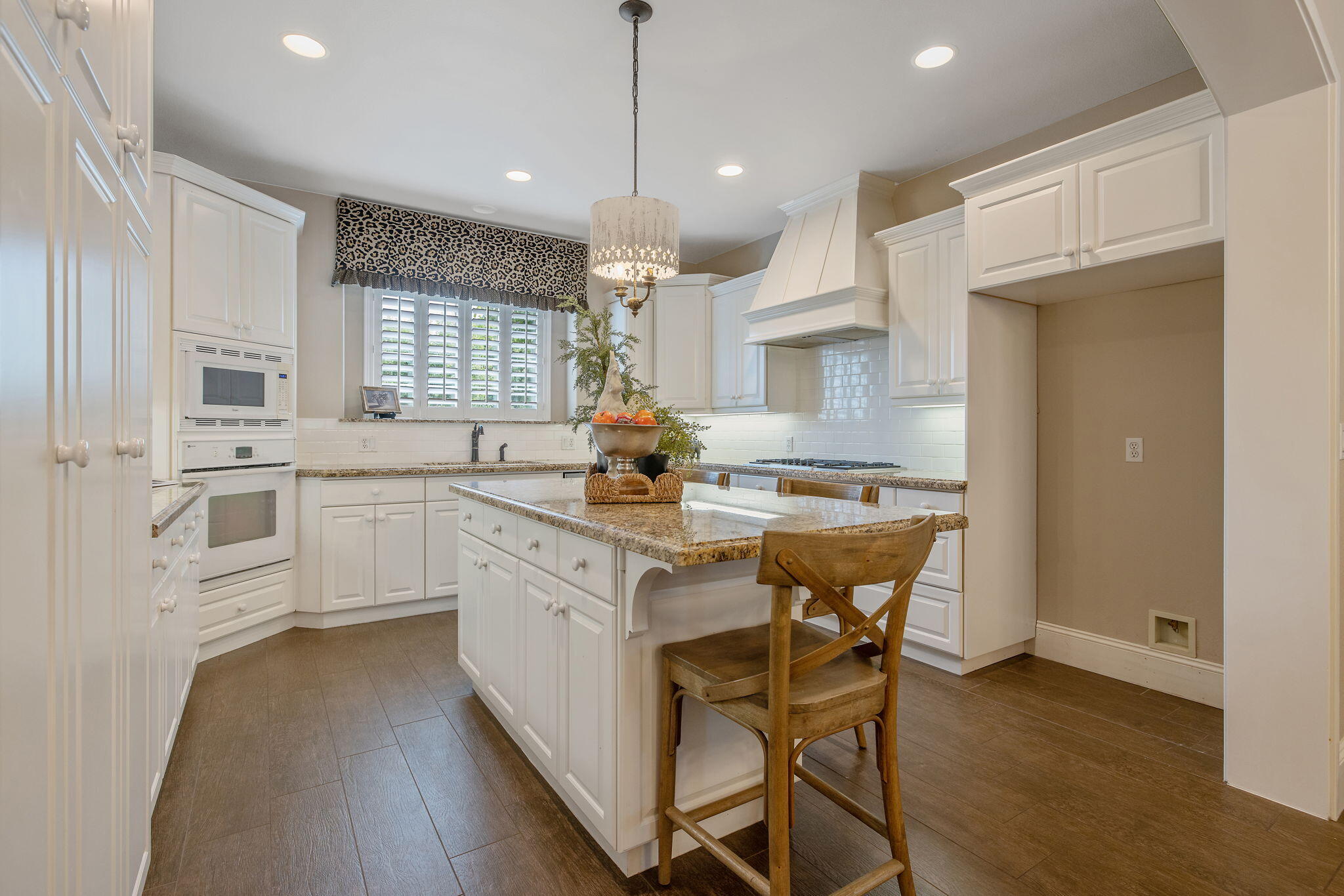 2015 S El Cajon Ct, Visalia, CA 93277