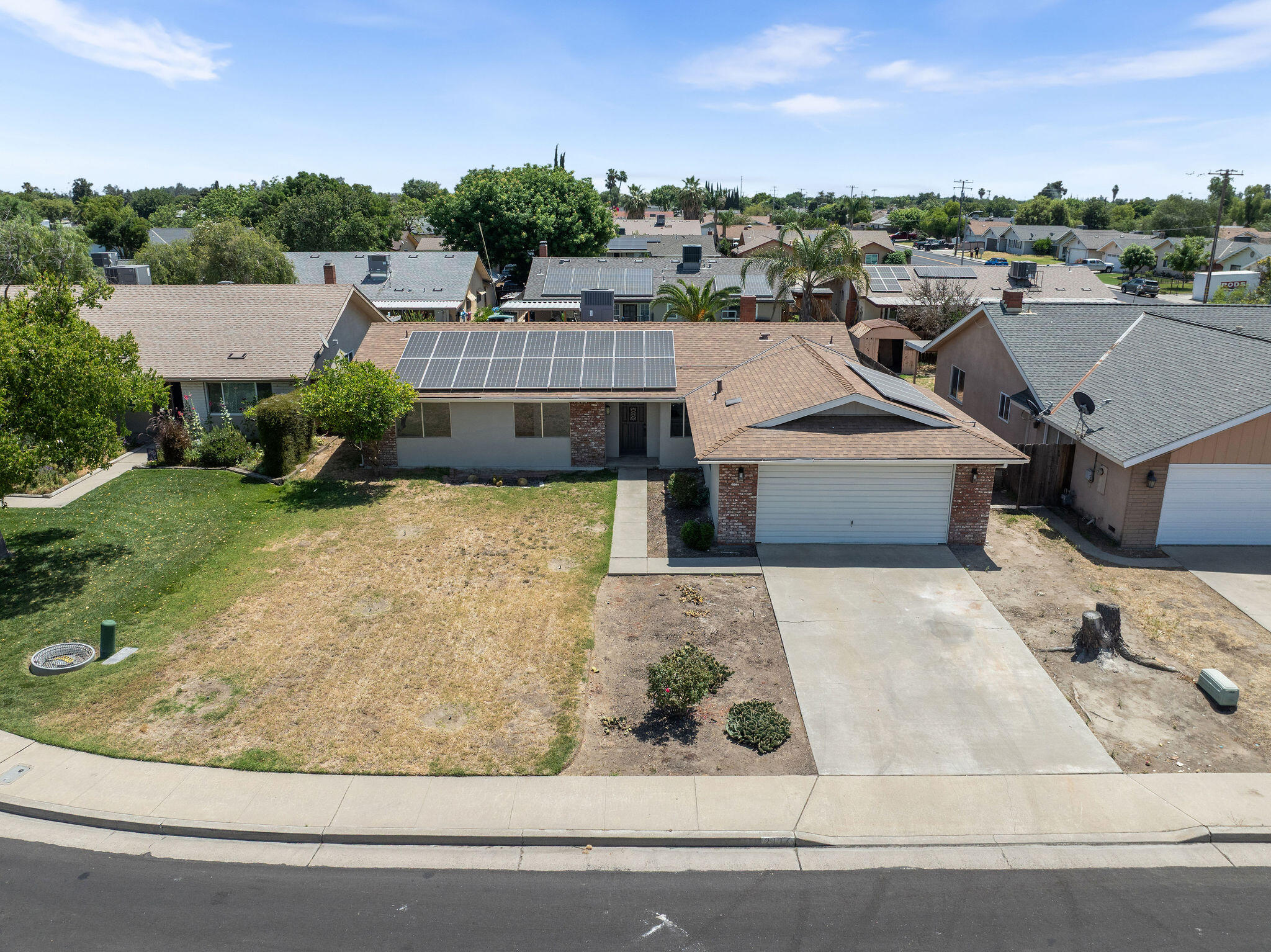 2117 Beechwood Ct, Hanford, CA 93230