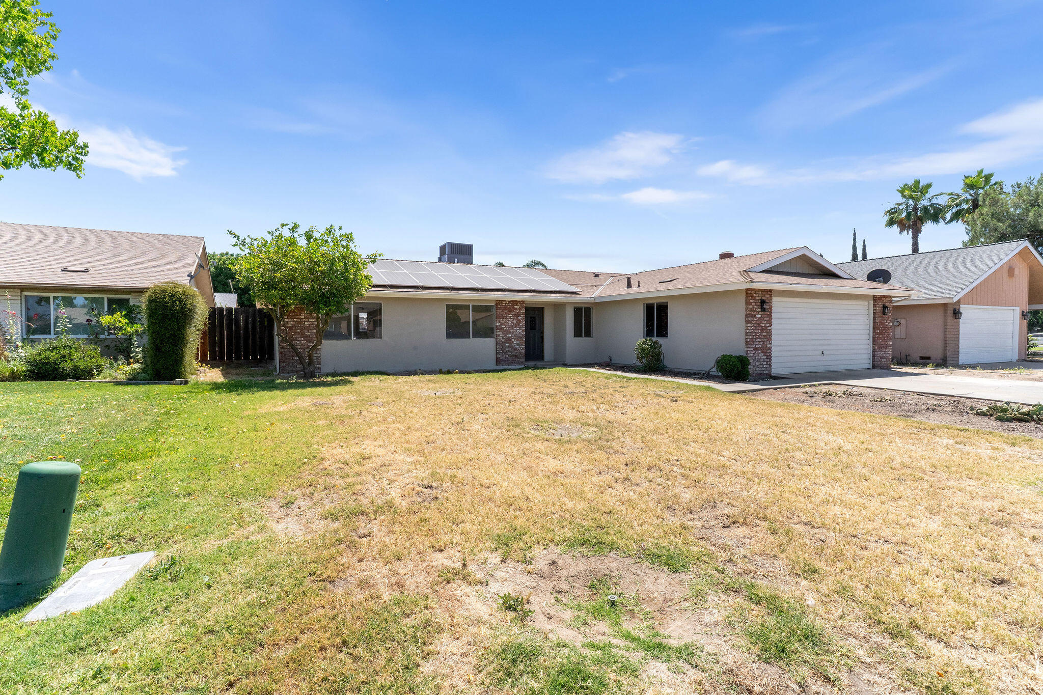 2117 Beechwood Ct, Hanford, CA 93230