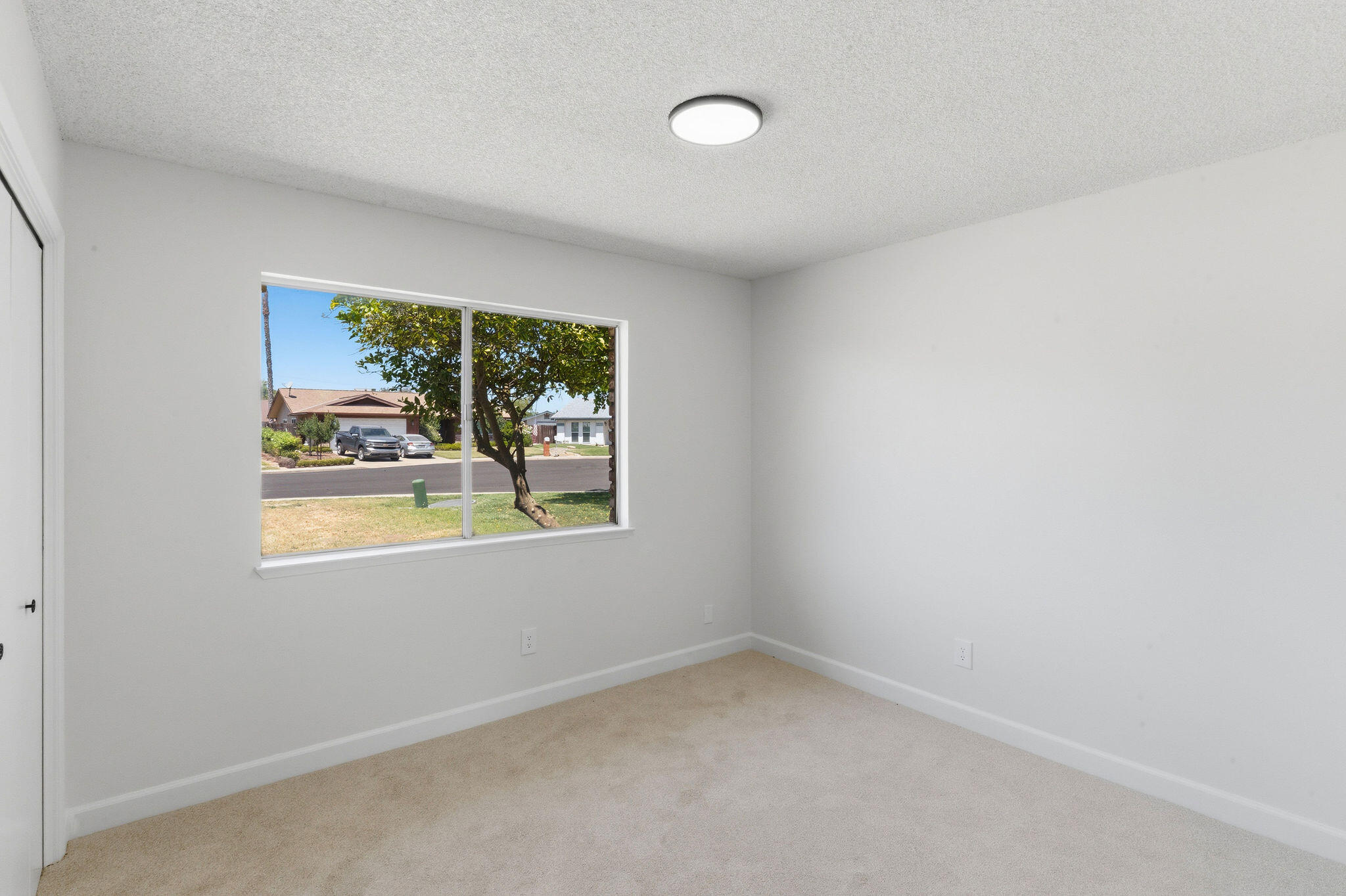 2117 Beechwood Ct, Hanford, CA 93230