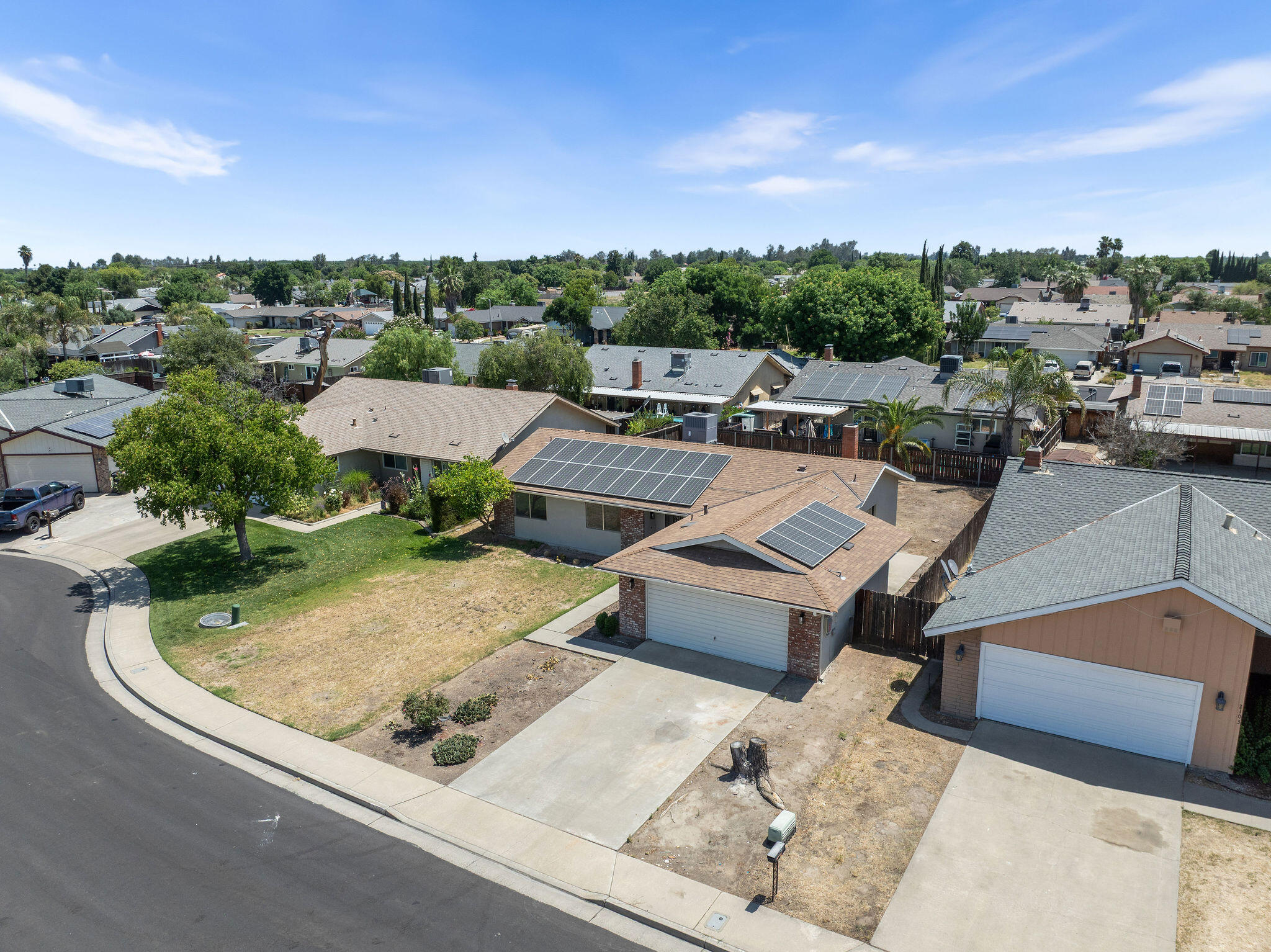 2117 Beechwood Ct, Hanford, CA 93230