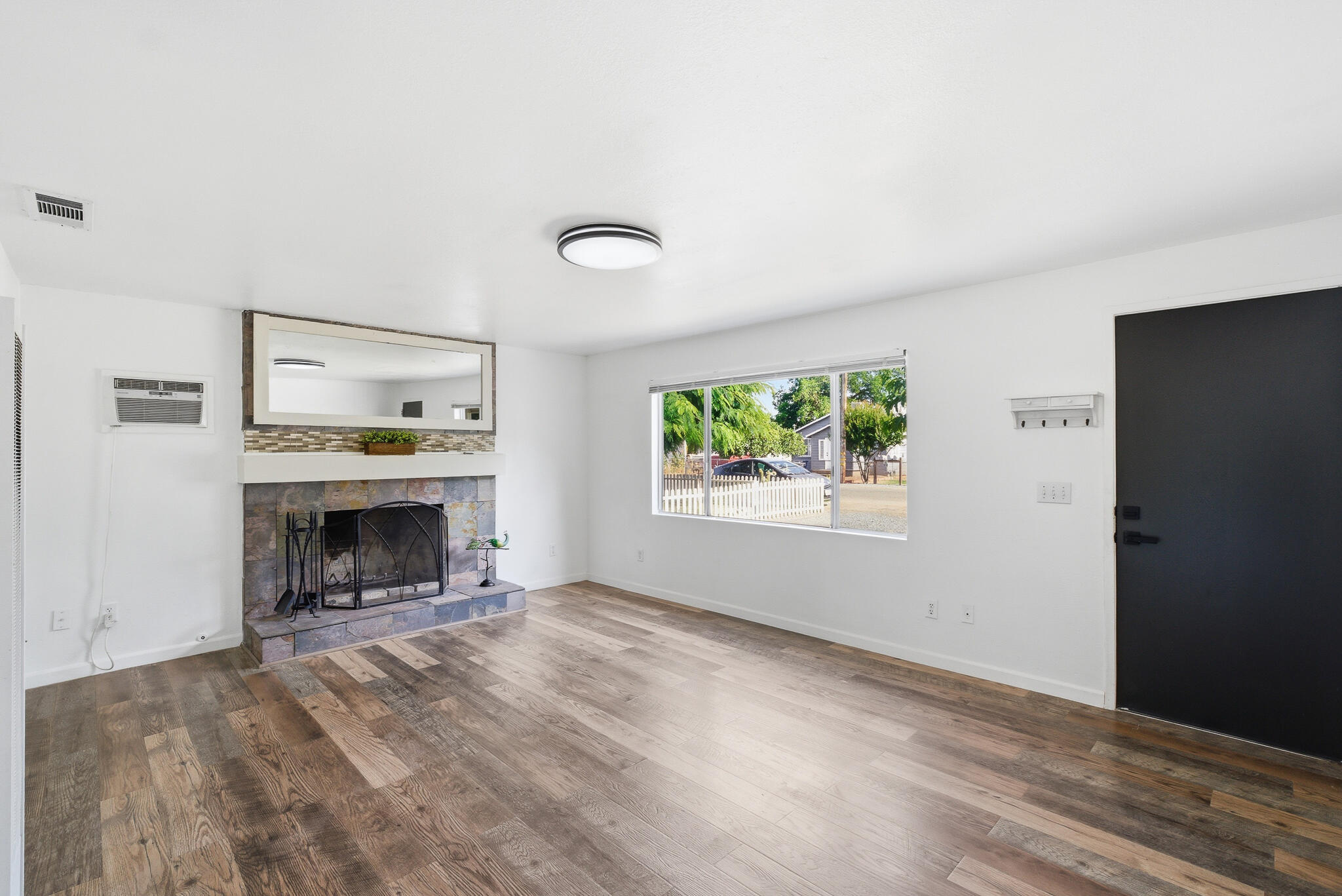 16534 Ave 291, Visalia, CA 93292