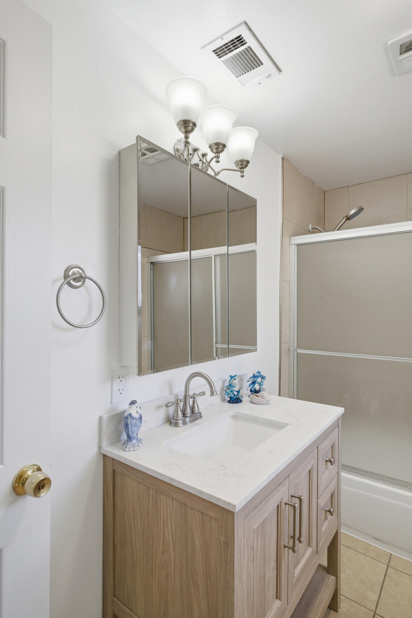 16534 Ave 291, Visalia, CA 93292