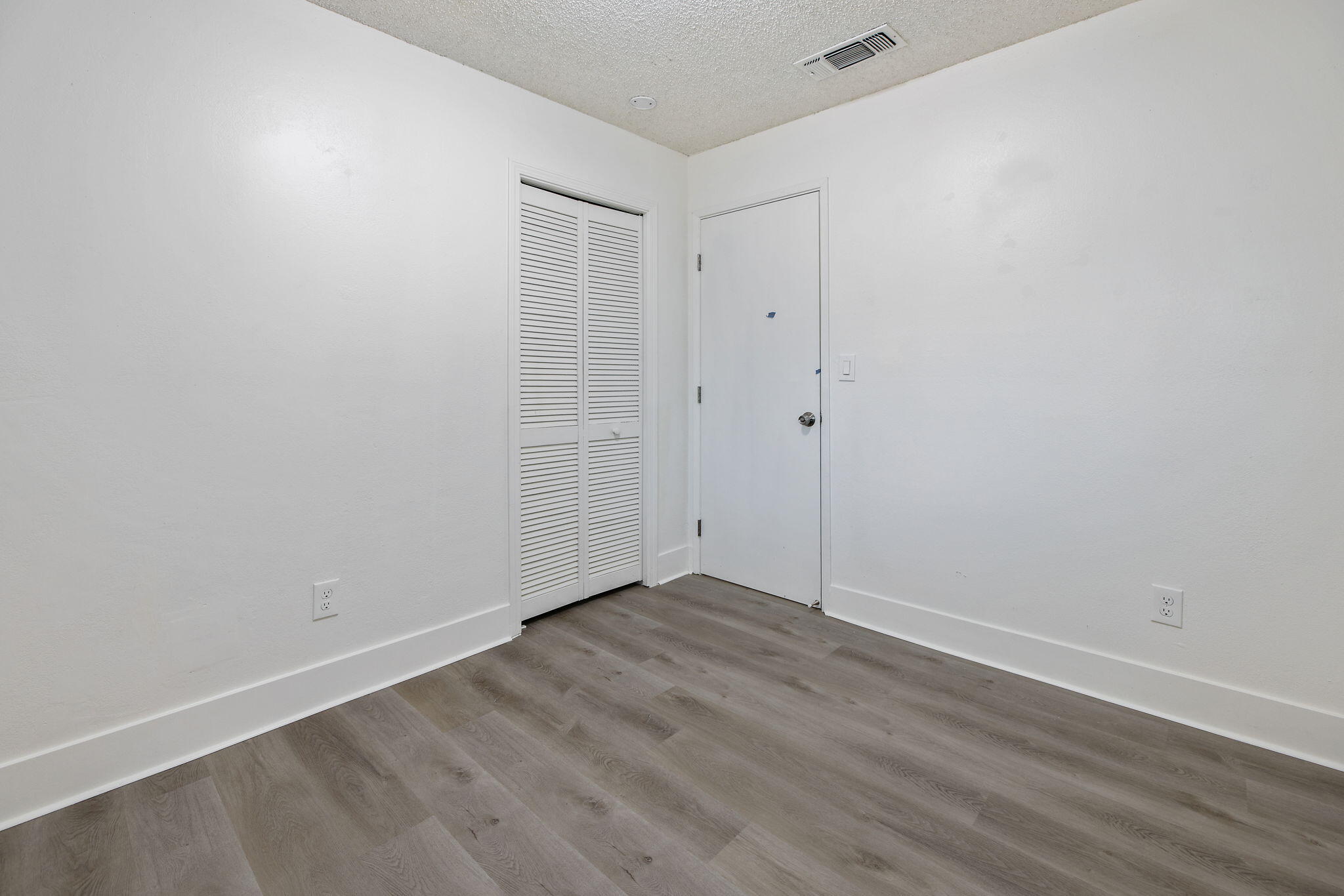 534 W Swift Ave, Fresno, CA 93705