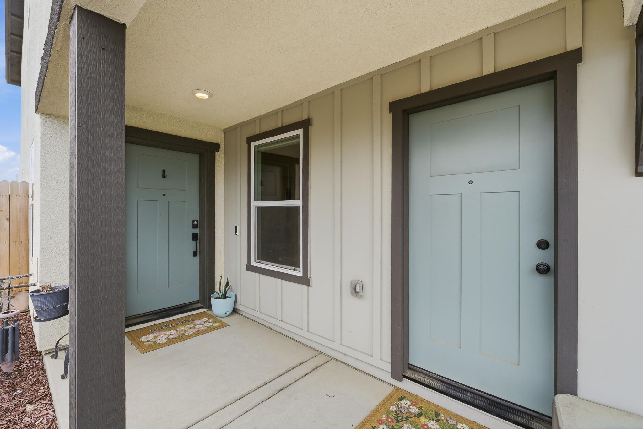 1143 E Packwood Ave, Visalia, CA 93292