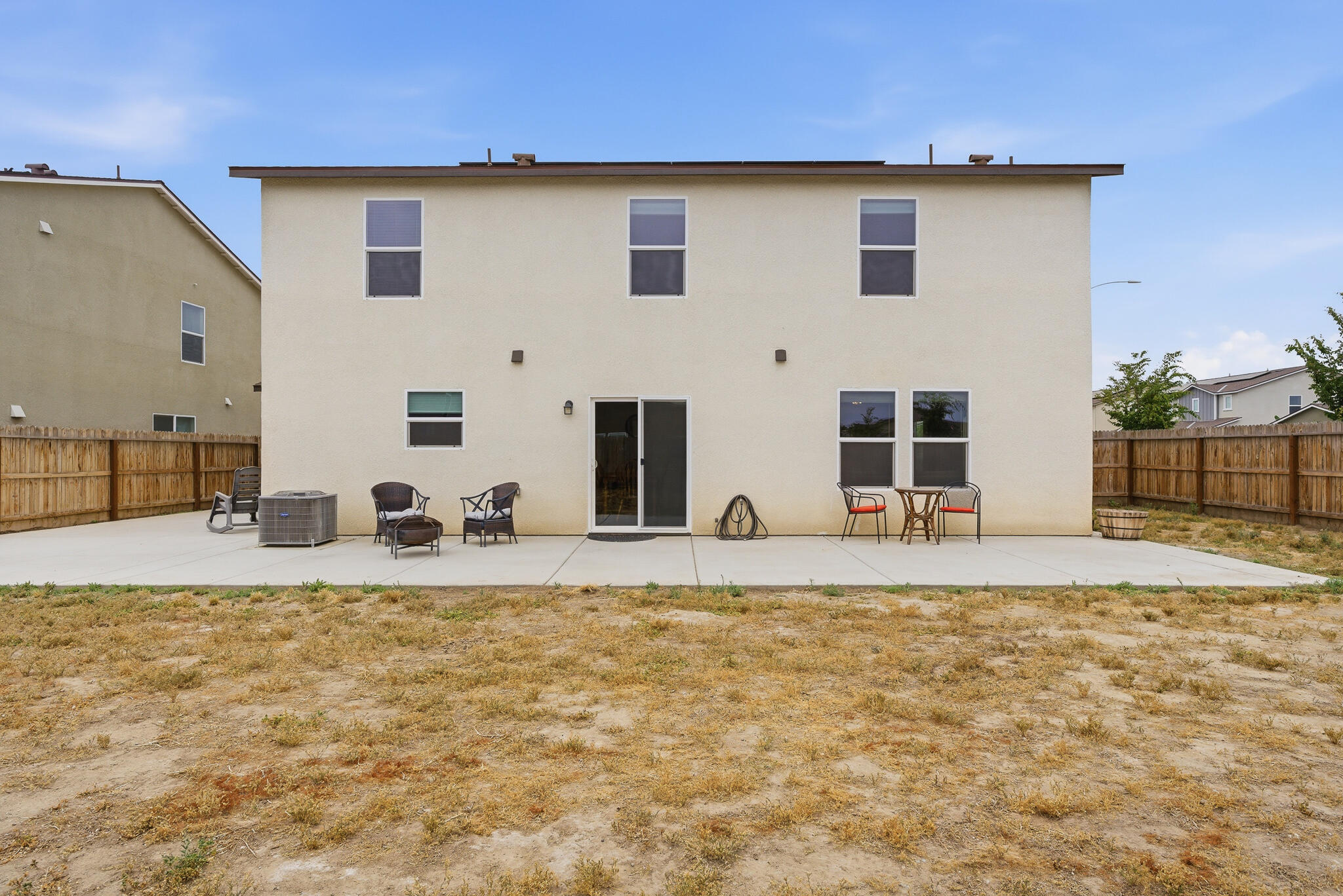 1143 E Packwood Ave, Visalia, CA 93292