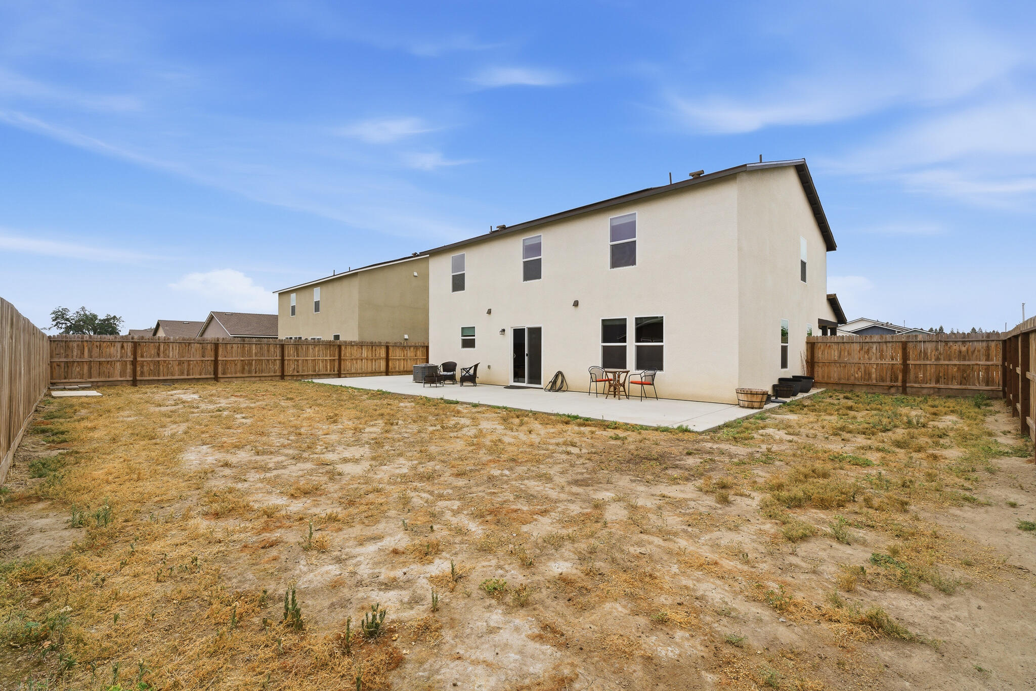 1143 E Packwood Ave, Visalia, CA 93292