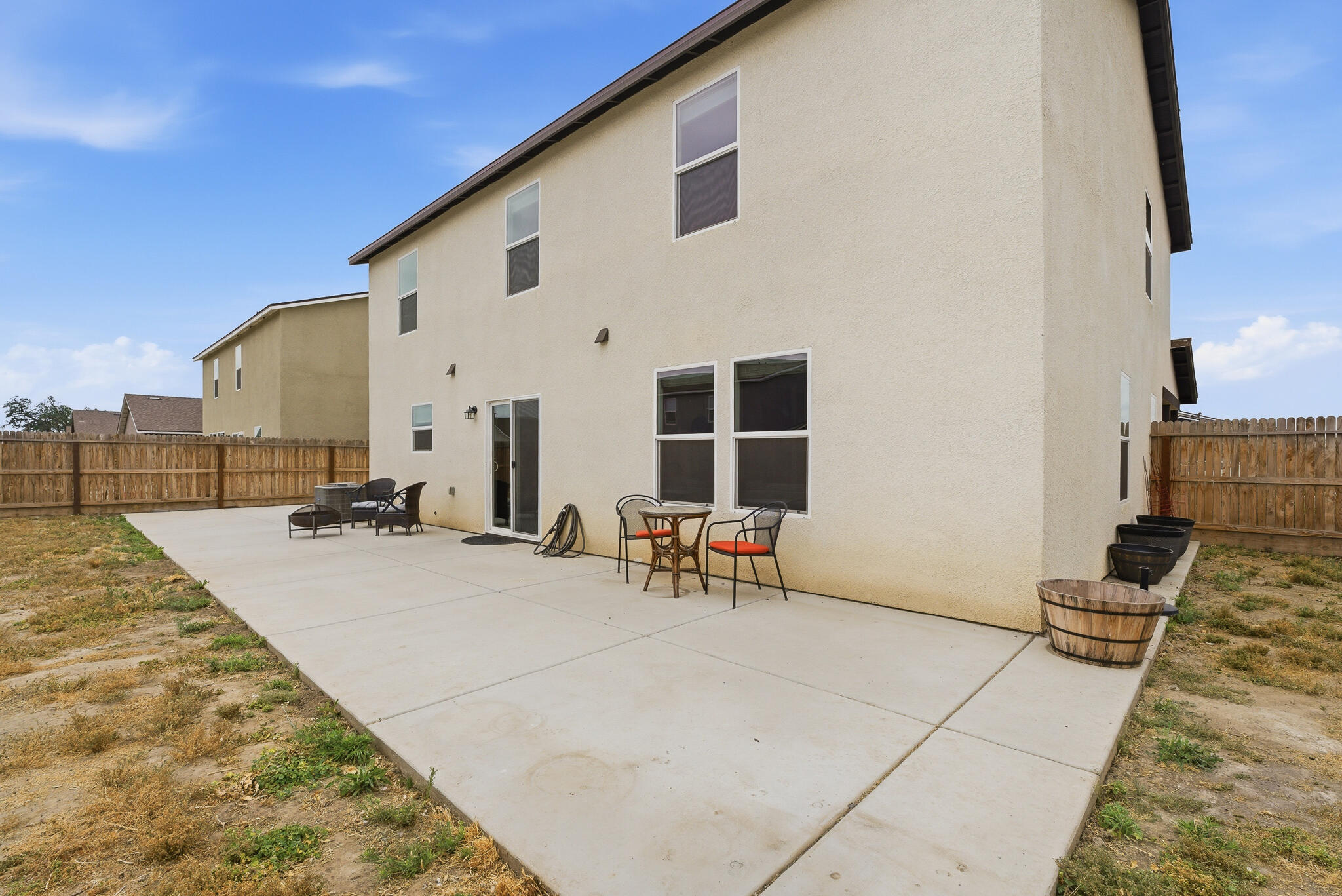 1143 E Packwood Ave, Visalia, CA 93292