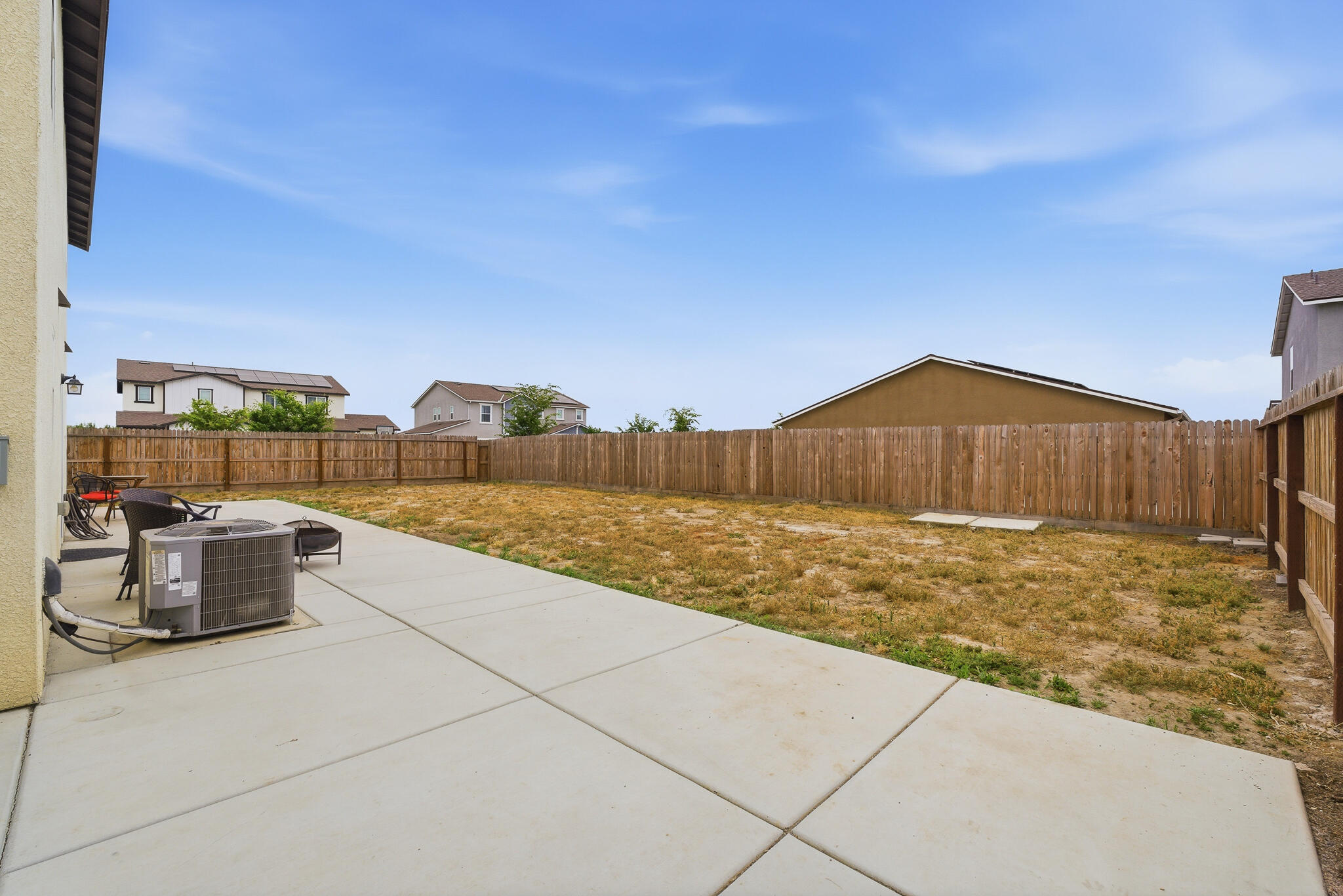 1143 E Packwood Ave, Visalia, CA 93292
