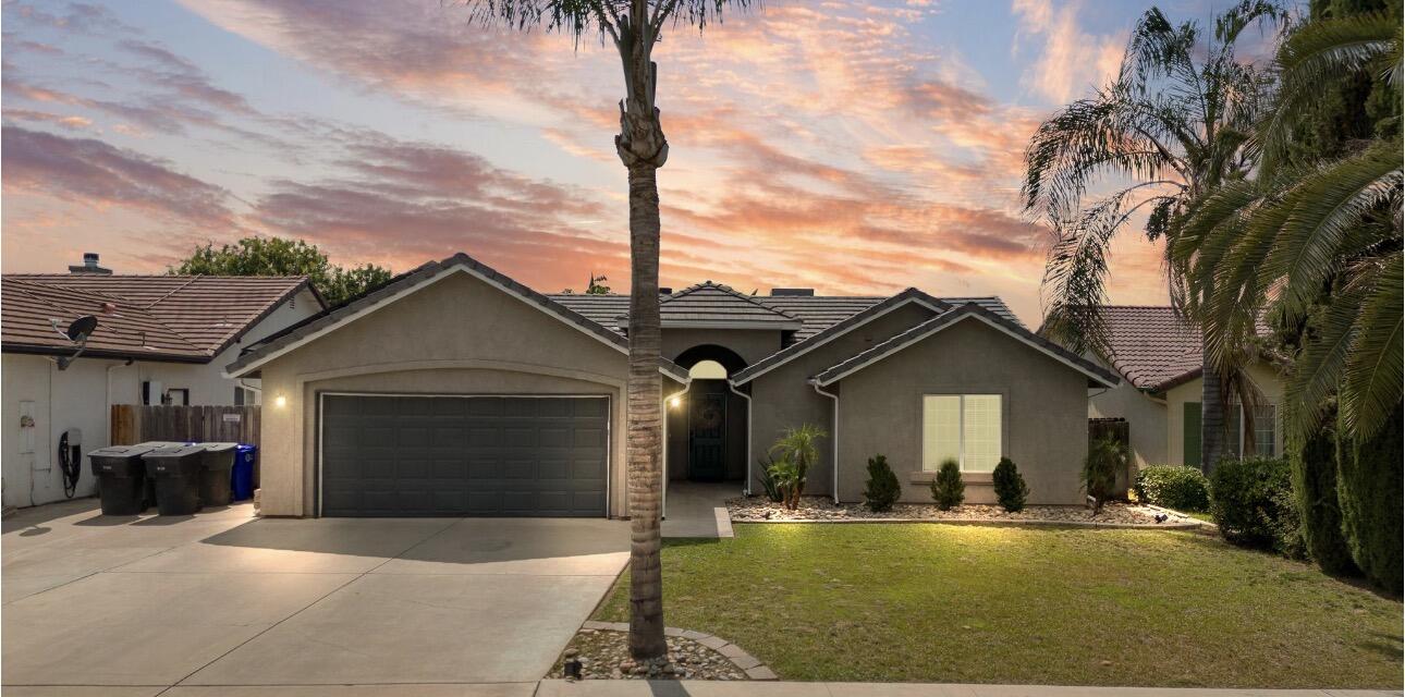 1243 N York St, Porterville, CA 93257