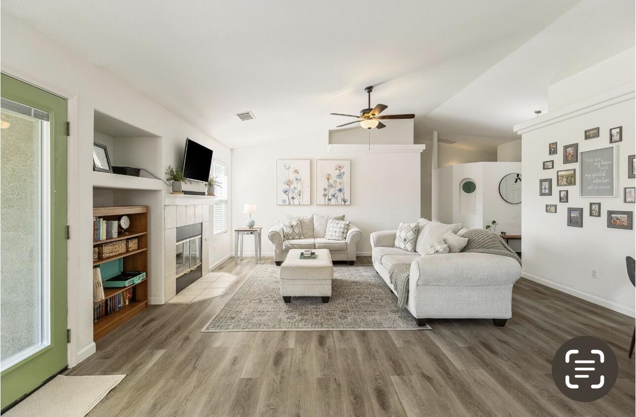 1243 N York St, Porterville, CA 93257