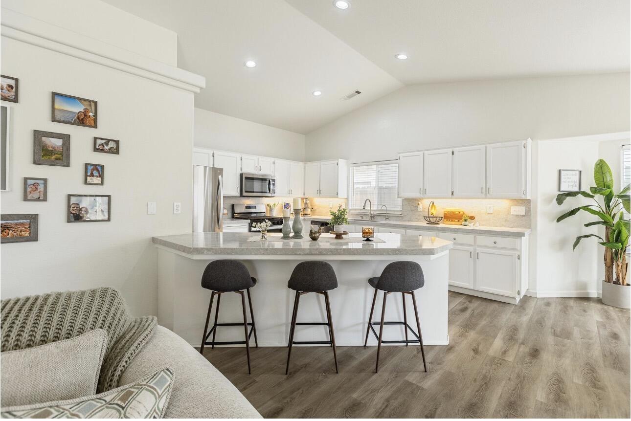 1243 N York St, Porterville, CA 93257