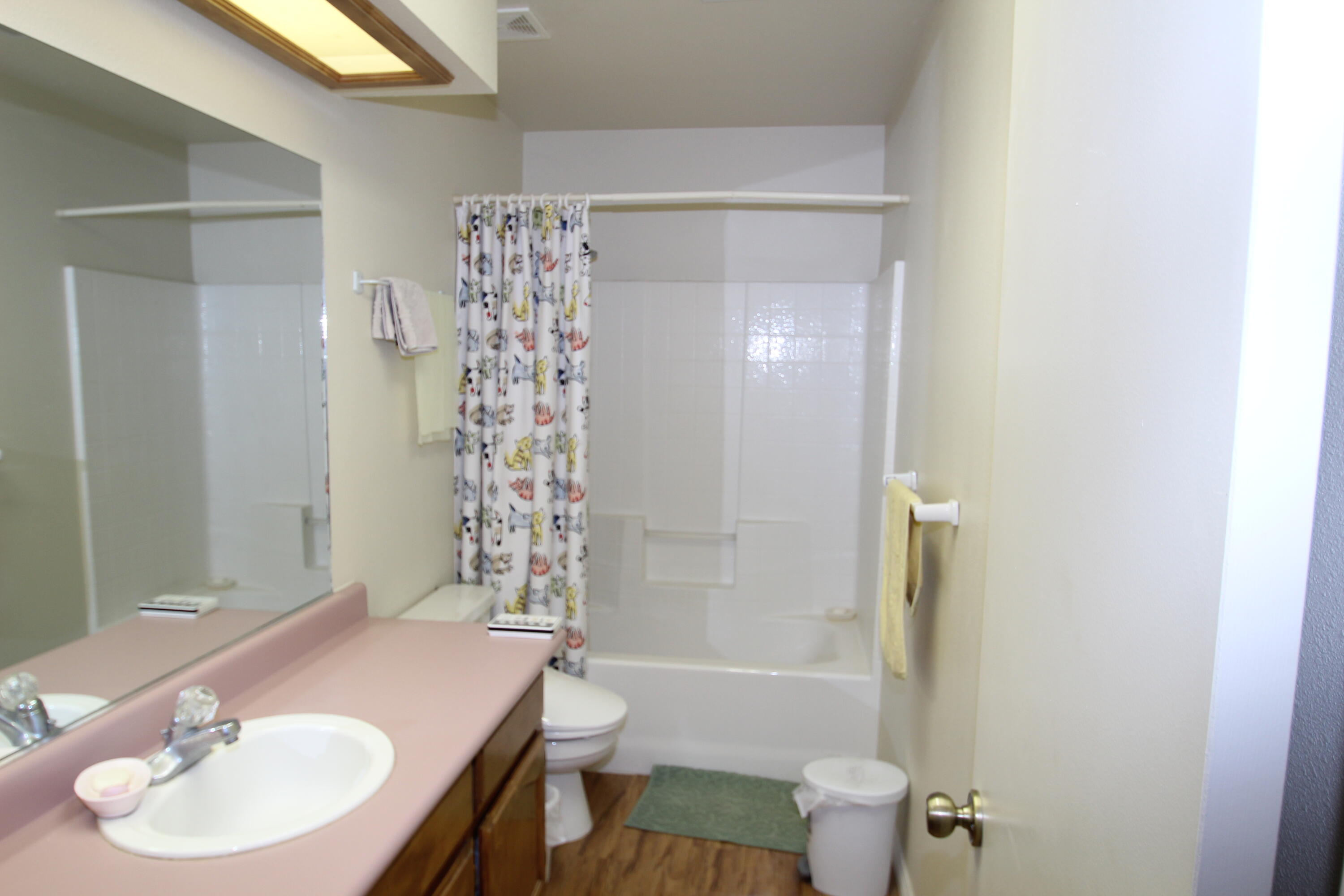 265 Pierpoint Dr, Springville, CA 93265