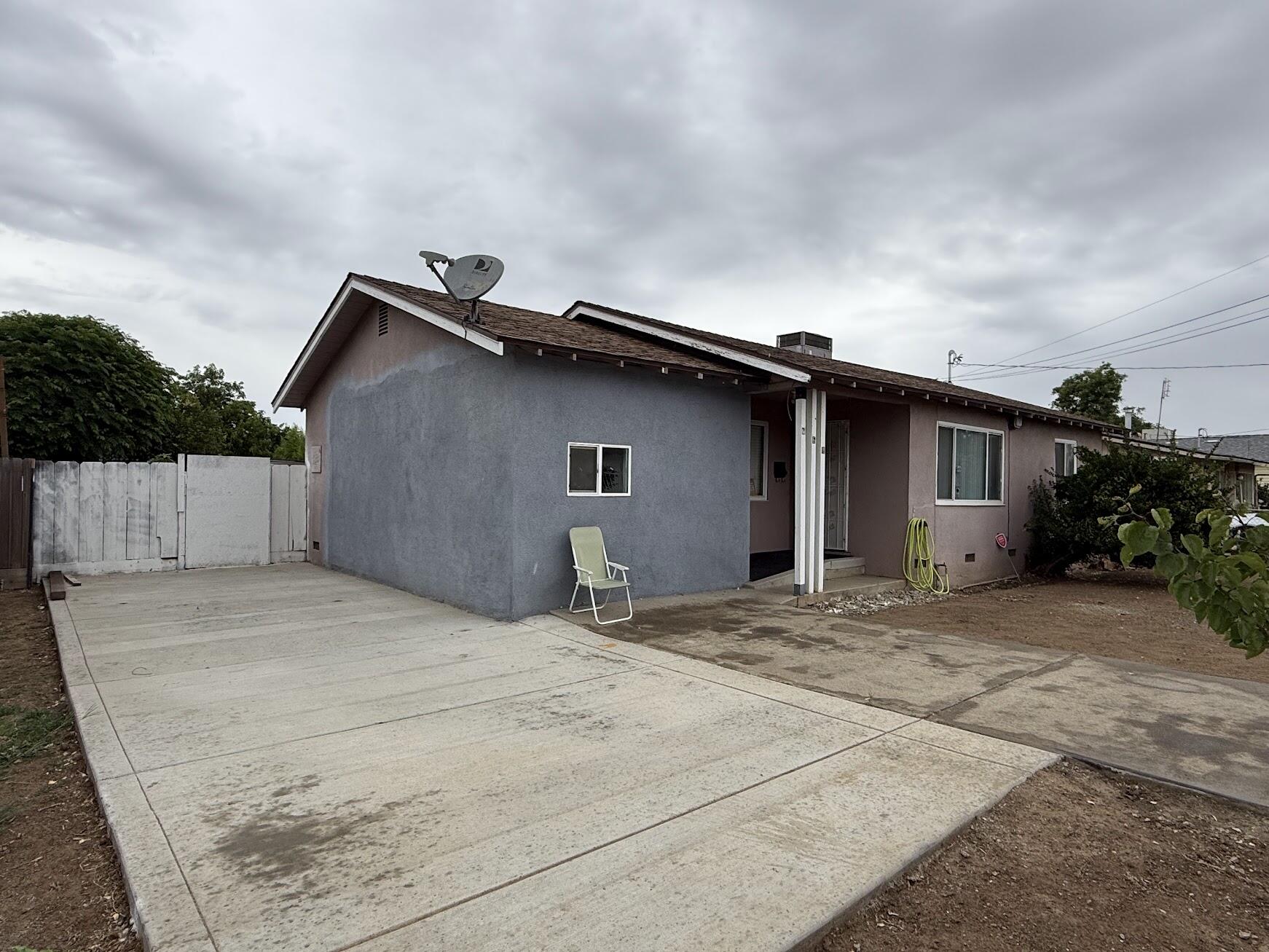 761 S Short Ave, Dinuba, CA 93618