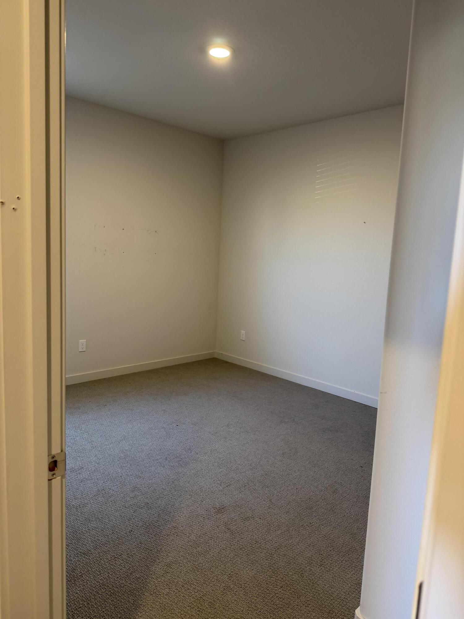 896 Anthem Ct, Tulare, CA 93274