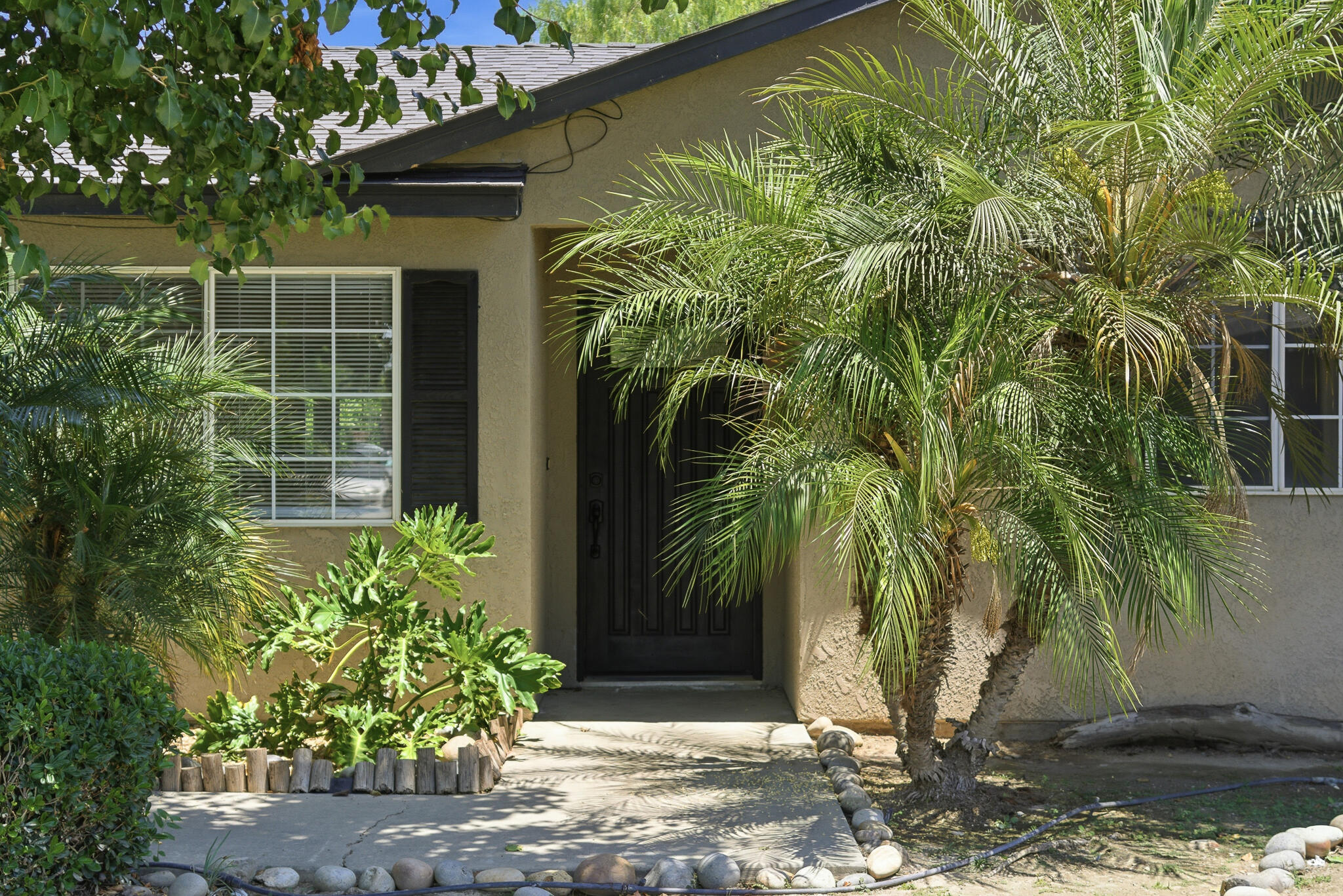 618 Birdsong Ct, Exeter, CA 93221