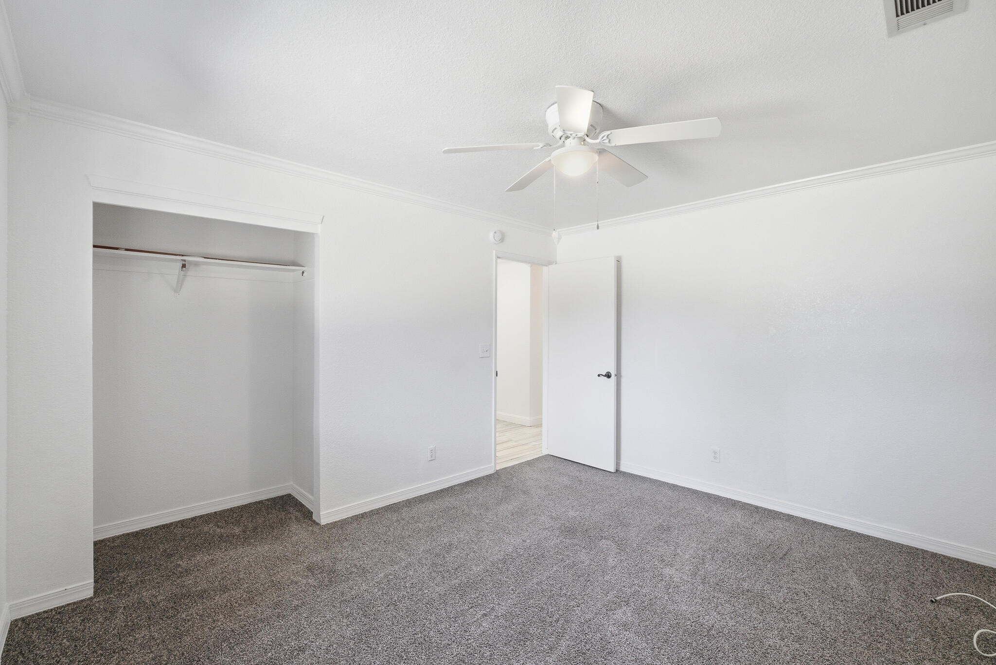 618 Birdsong Ct, Exeter, CA 93221