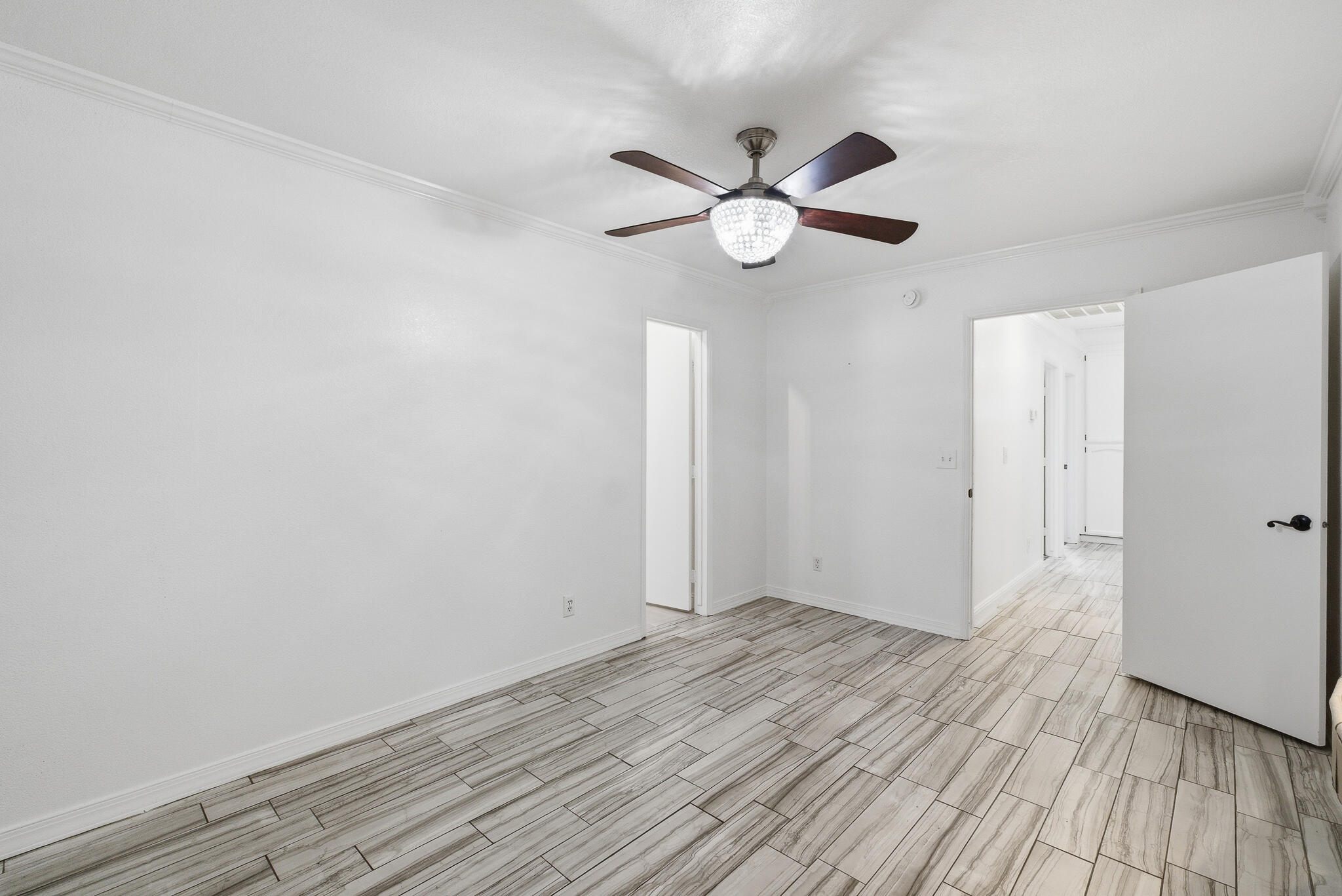 618 Birdsong Ct, Exeter, CA 93221