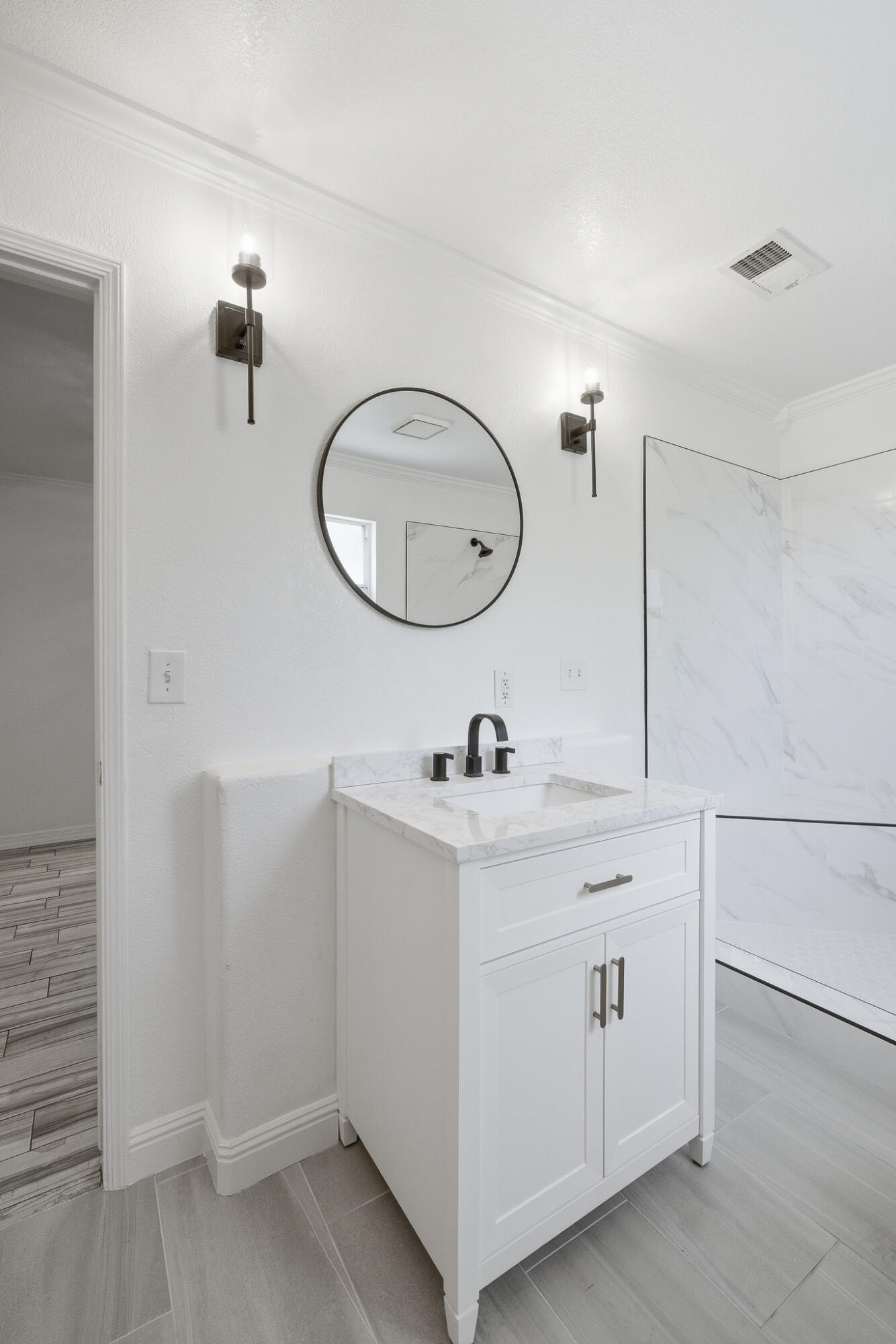618 Birdsong Ct, Exeter, CA 93221