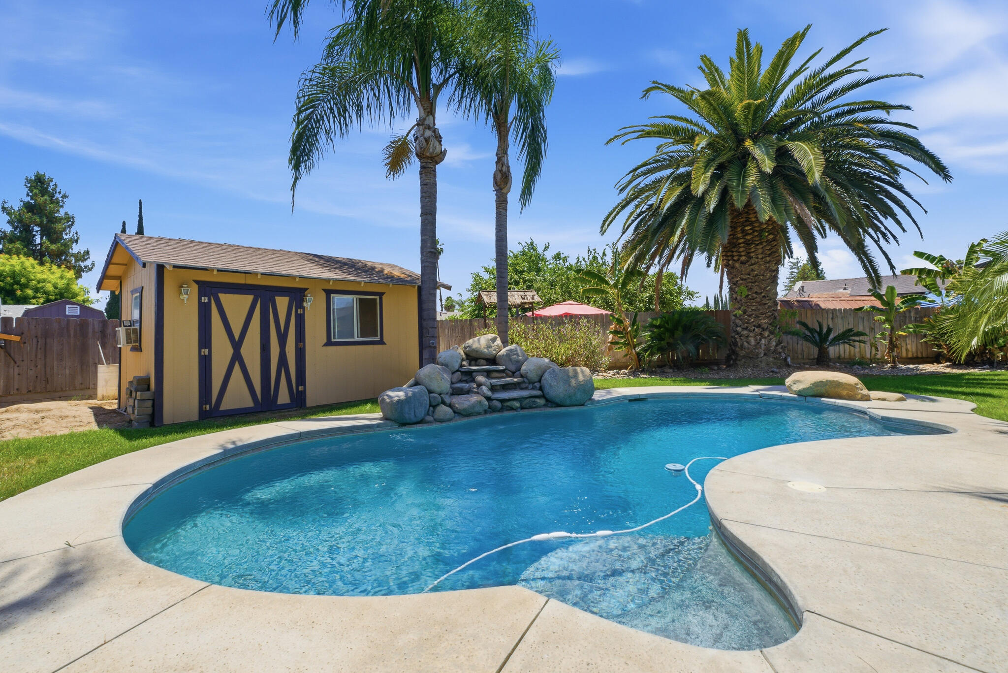 618 Birdsong Ct, Exeter, CA 93221