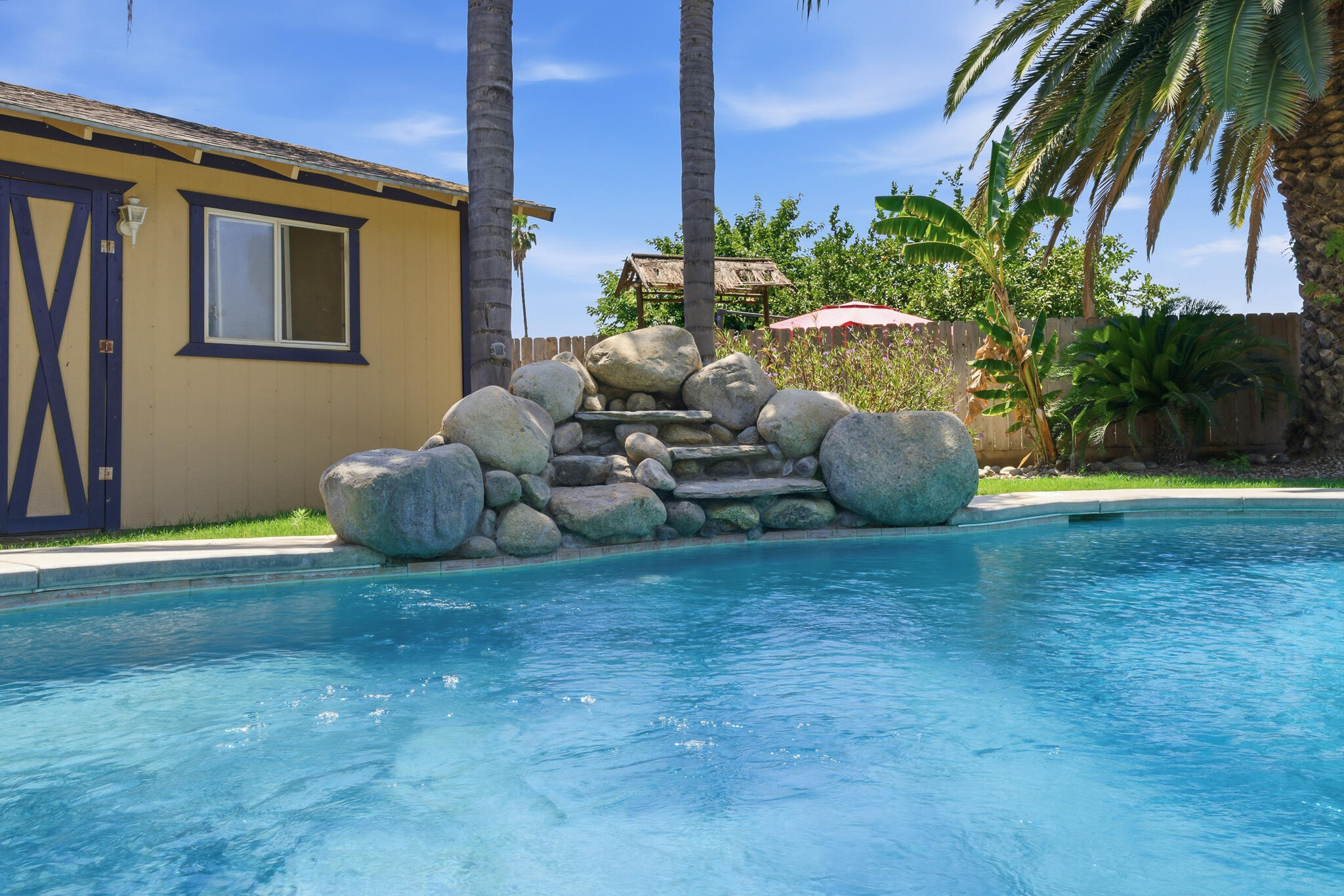 618 Birdsong Ct, Exeter, CA 93221