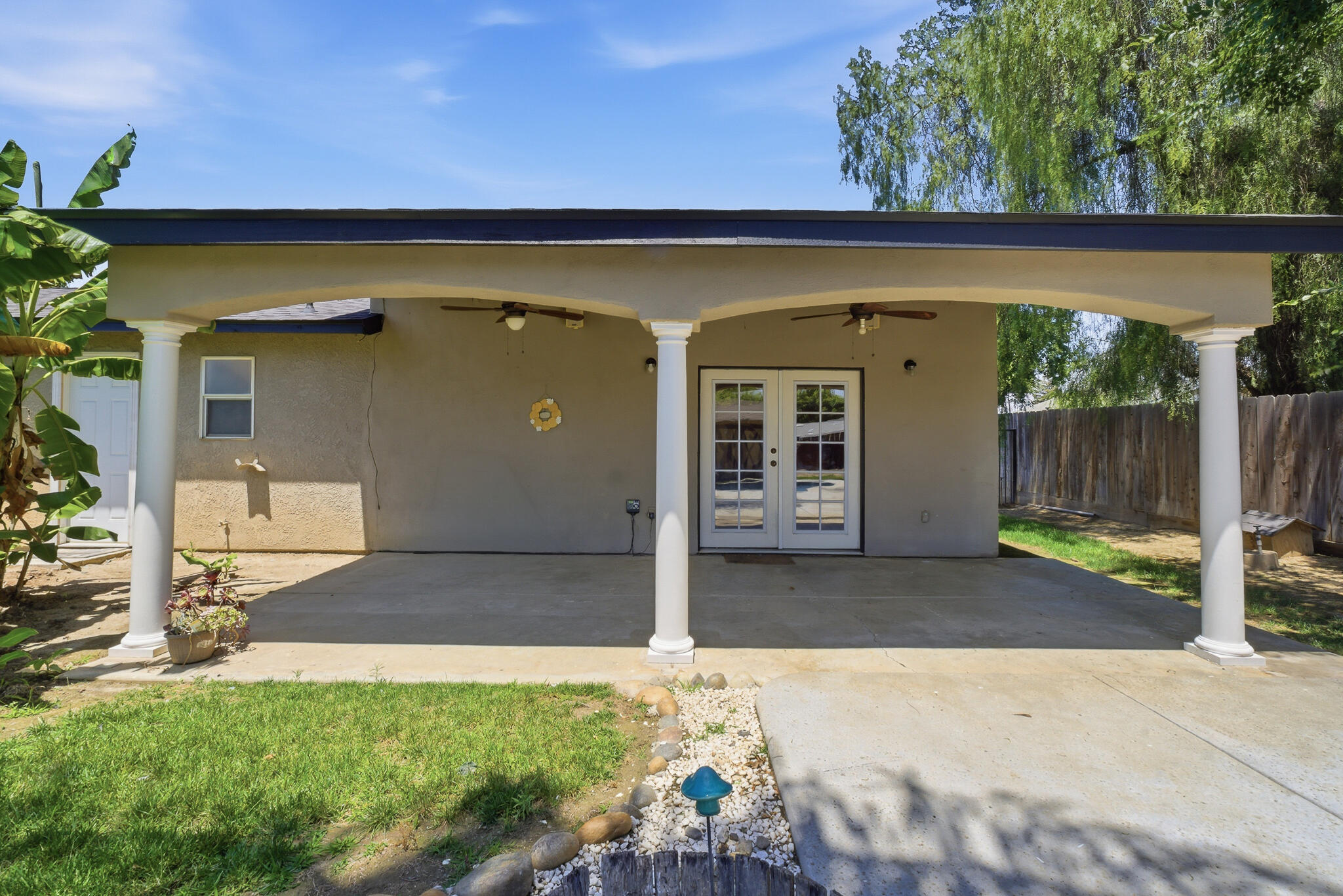 618 Birdsong Ct, Exeter, CA 93221