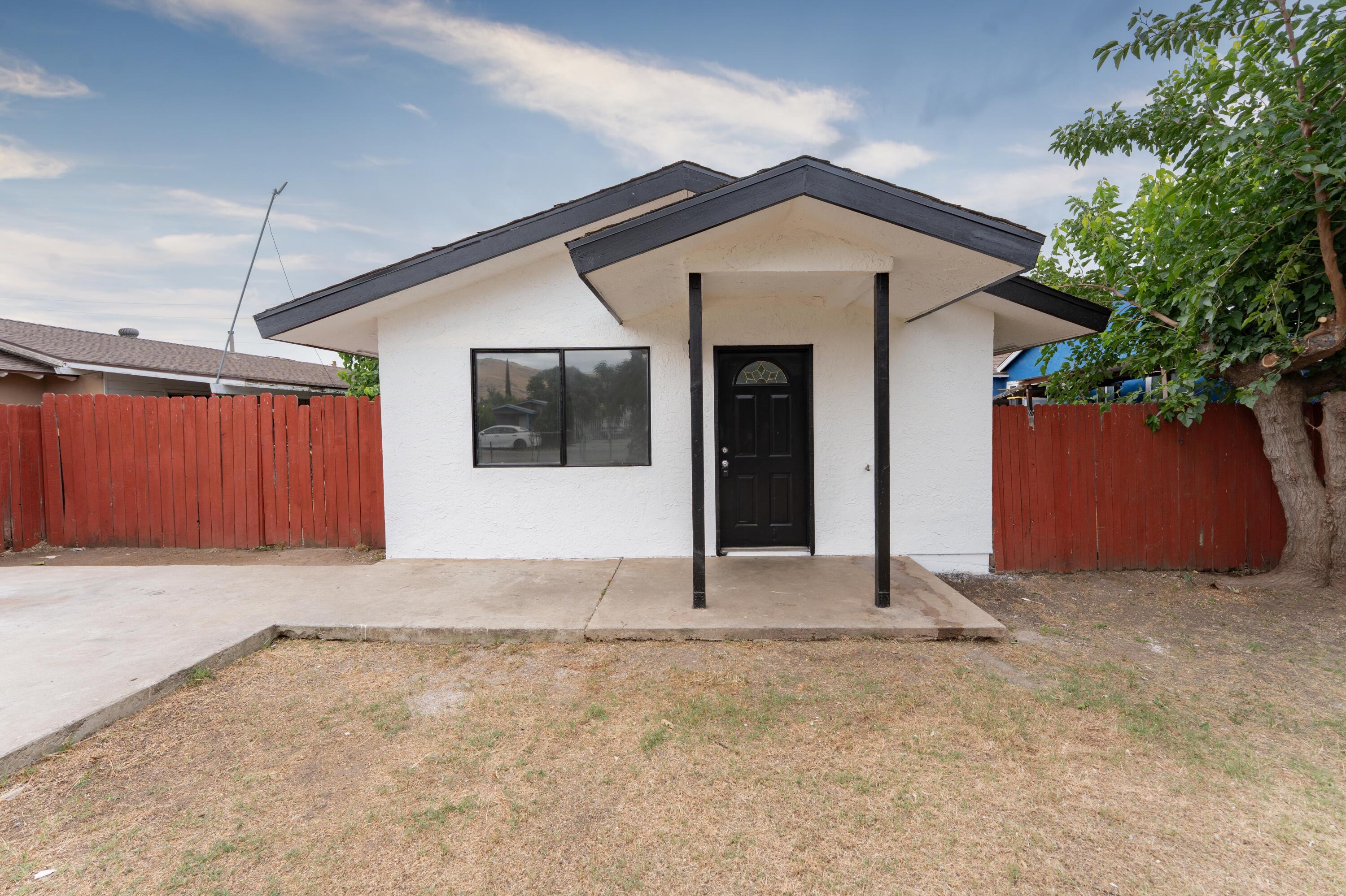 15367 Ave 381, Visalia, CA 93292