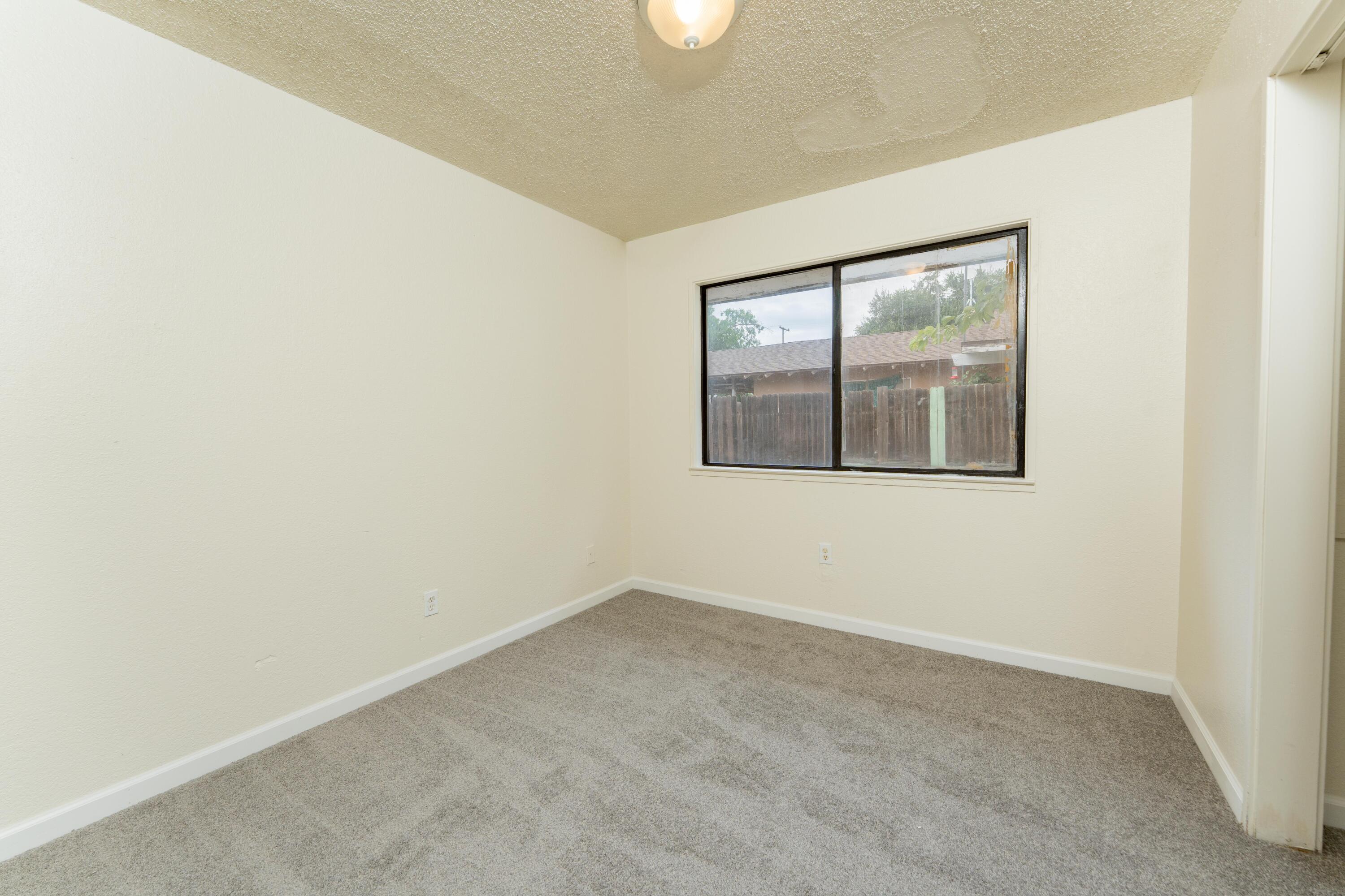 15367 Ave 381, Visalia, CA 93292