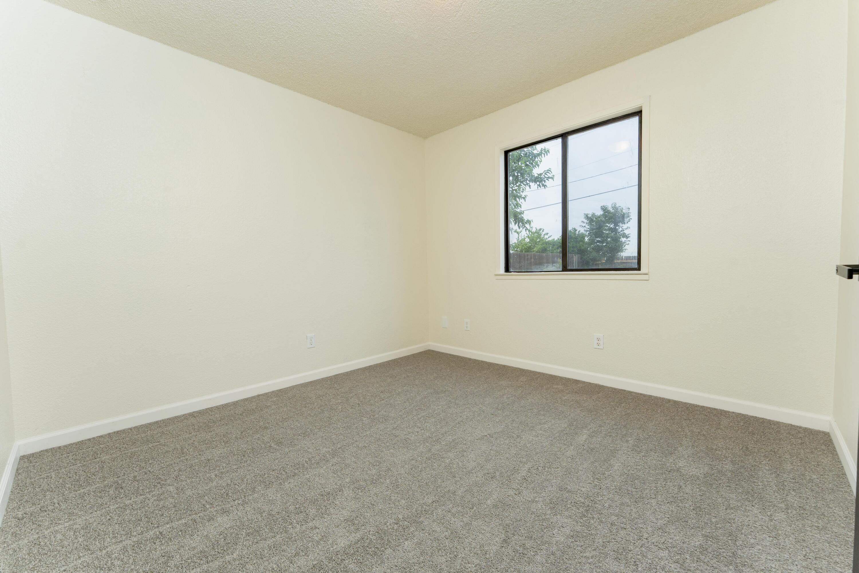 15367 Ave 381, Visalia, CA 93292