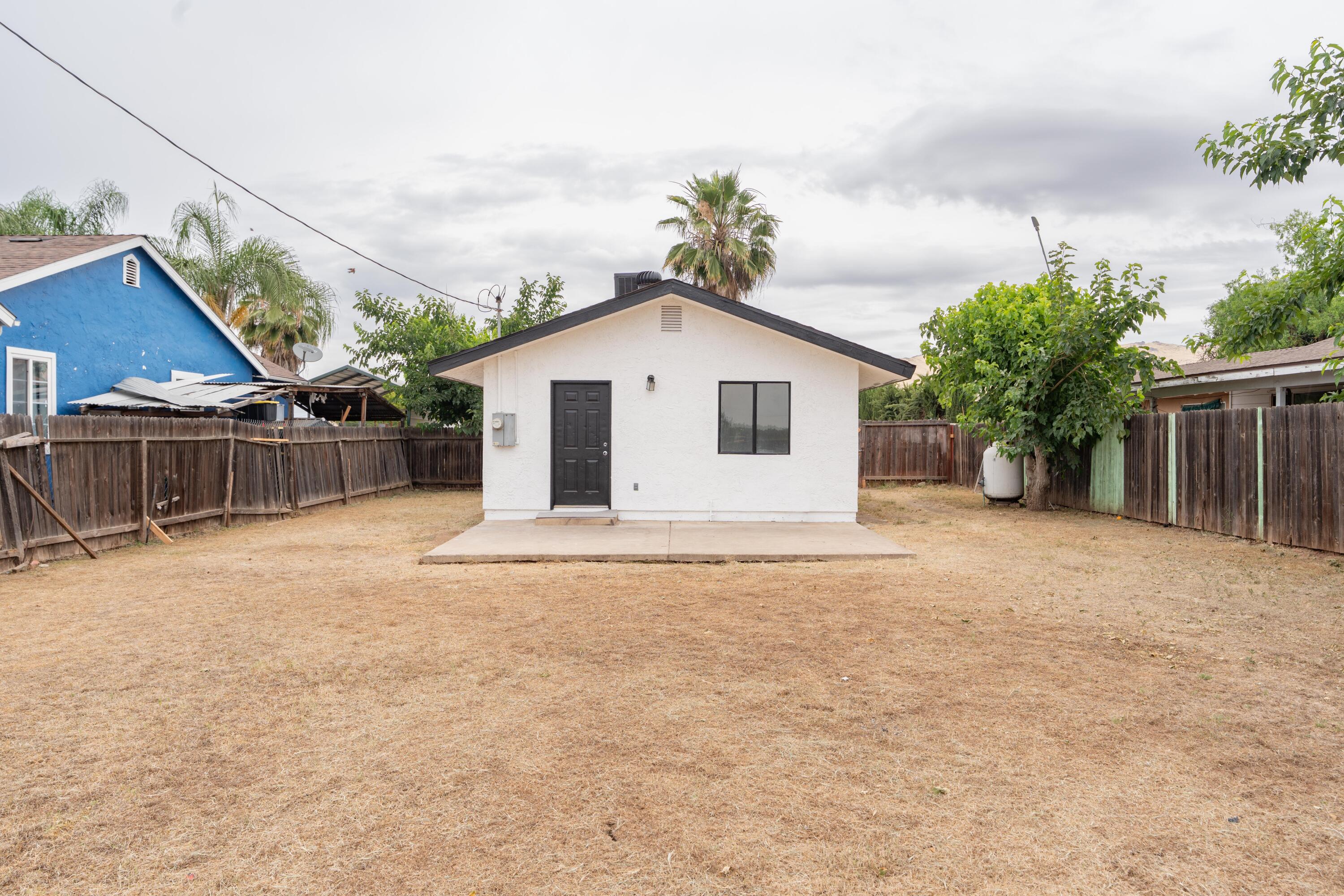 15367 Ave 381, Visalia, CA 93292