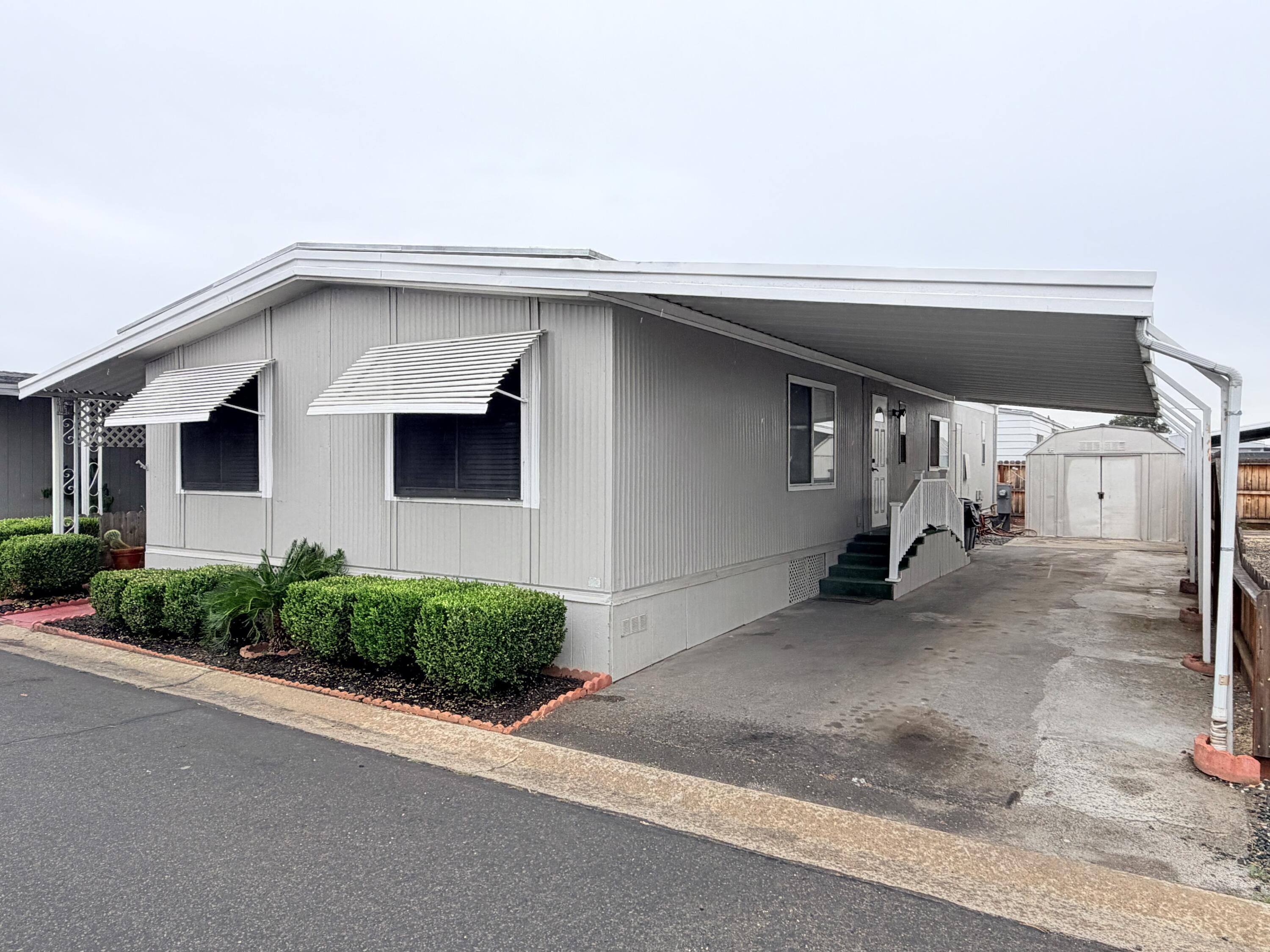 720 E Worth Ave. #187, Porterville, CA 93257