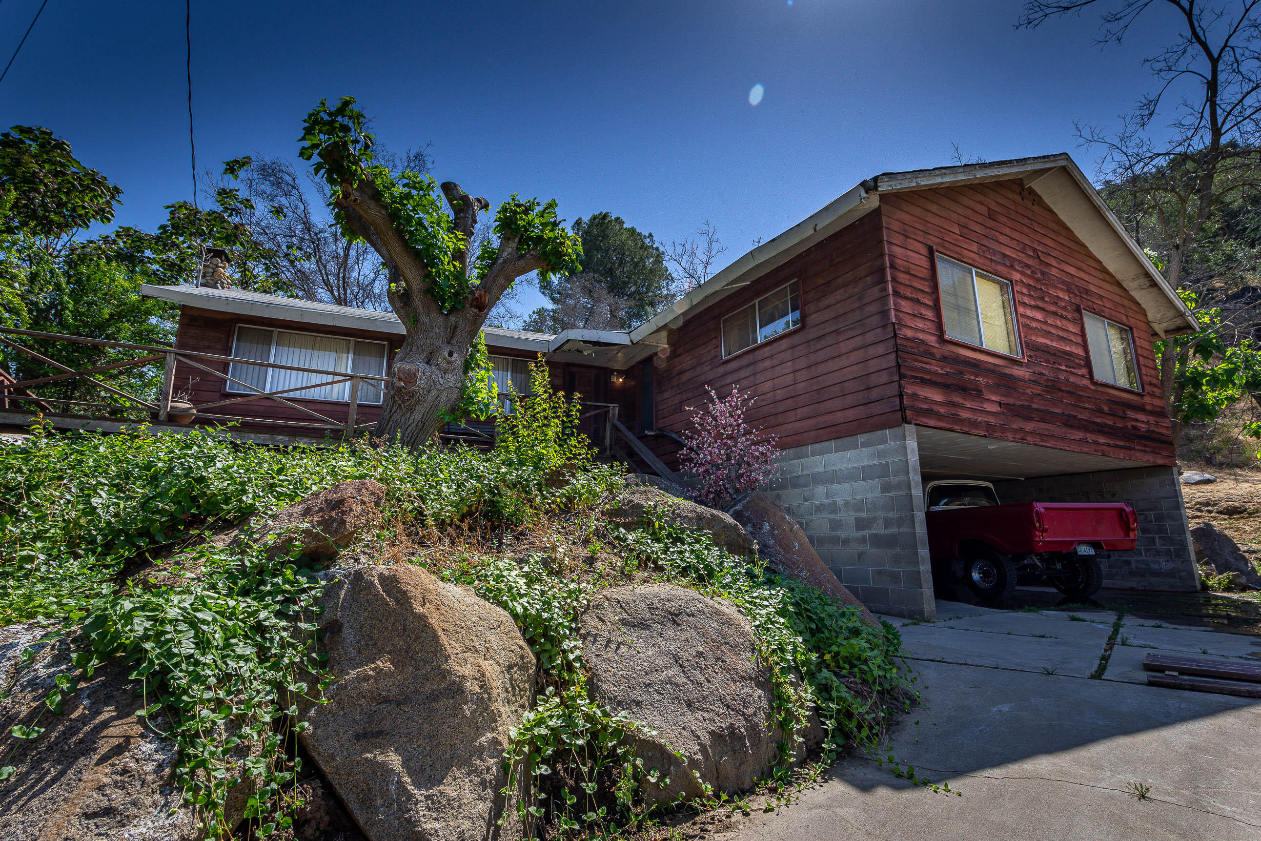 41518 Sierra Dr, Three Rivers, CA 93271