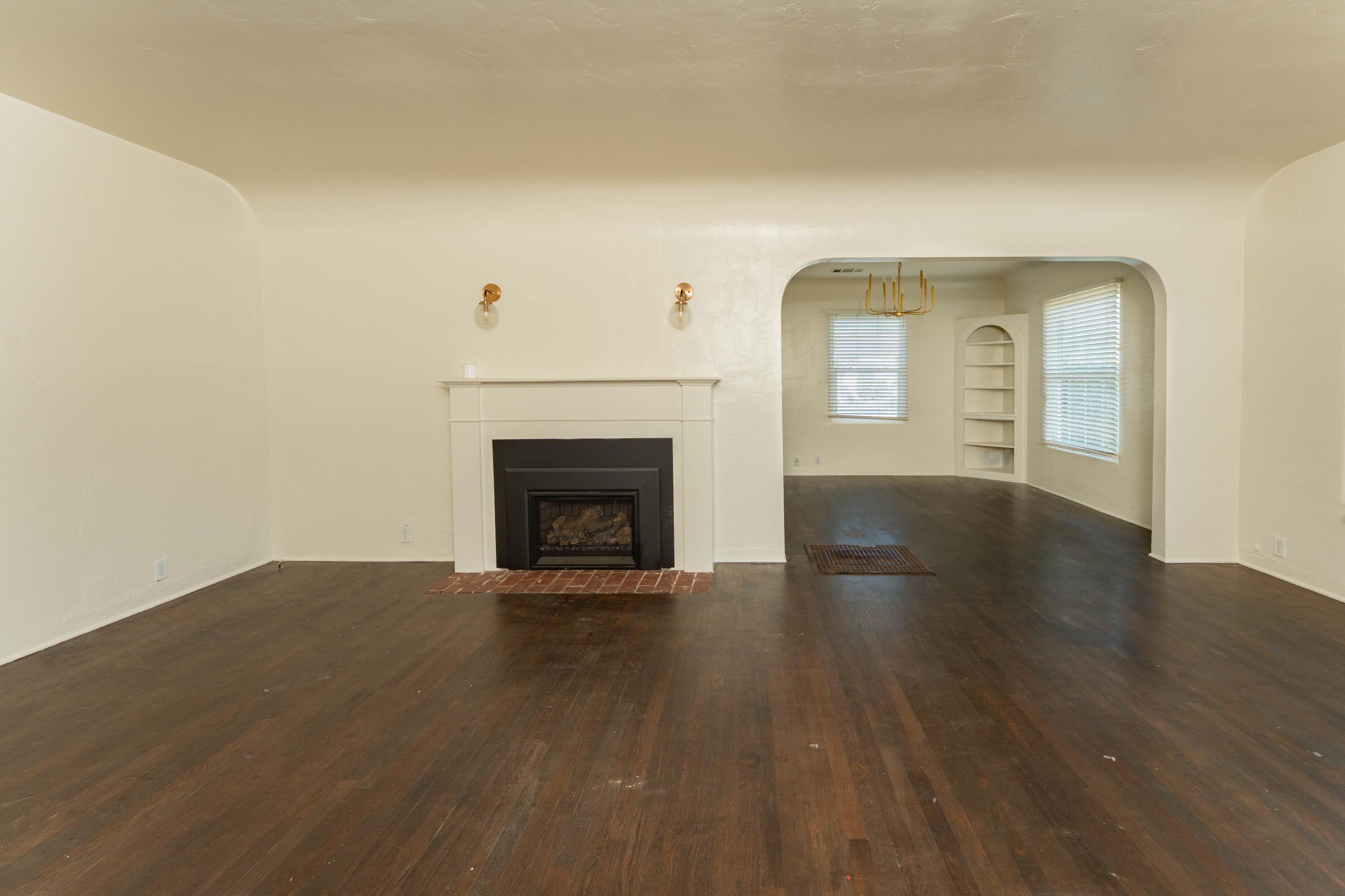 504 W Bush St, Lemoore, CA 93245
