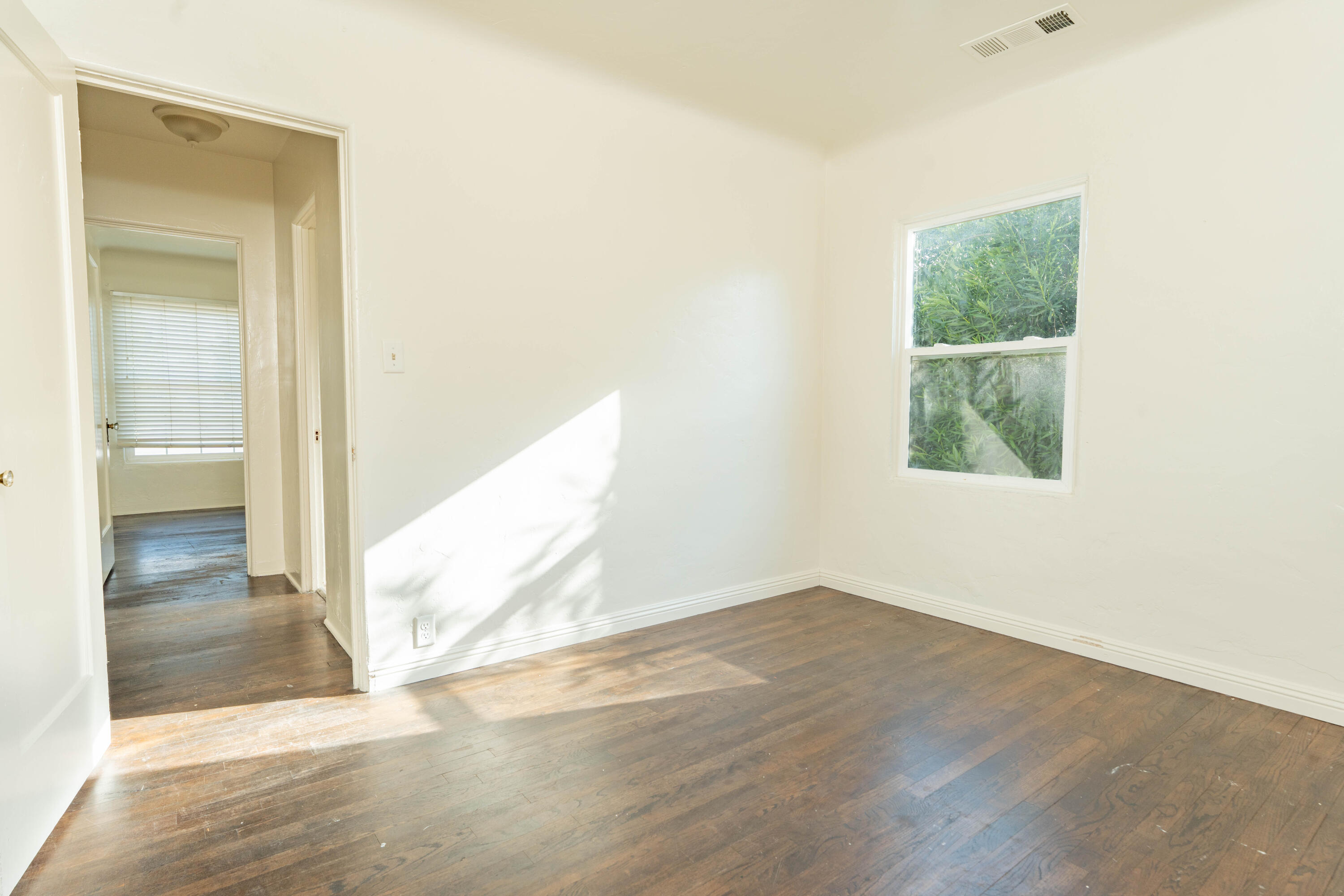 504 W Bush St, Lemoore, CA 93245