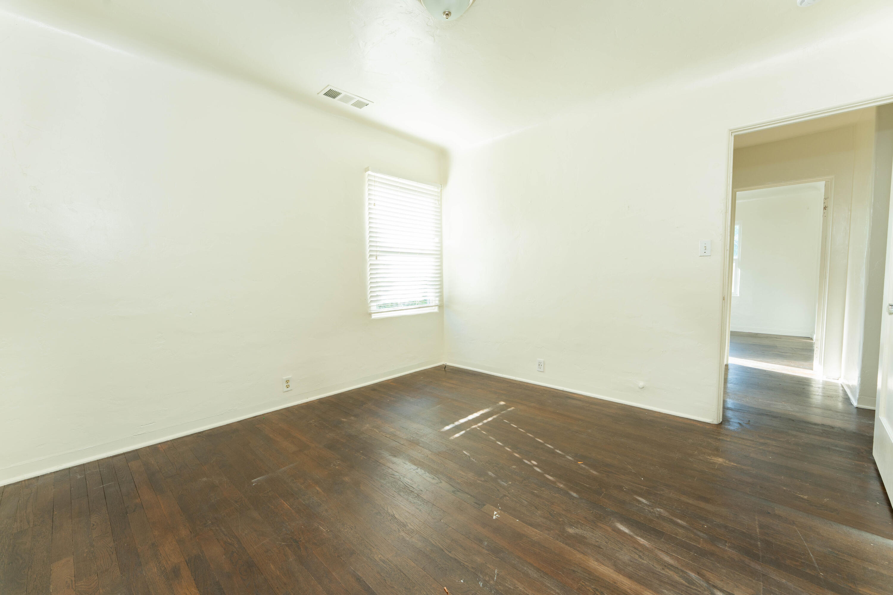 504 W Bush St, Lemoore, CA 93245