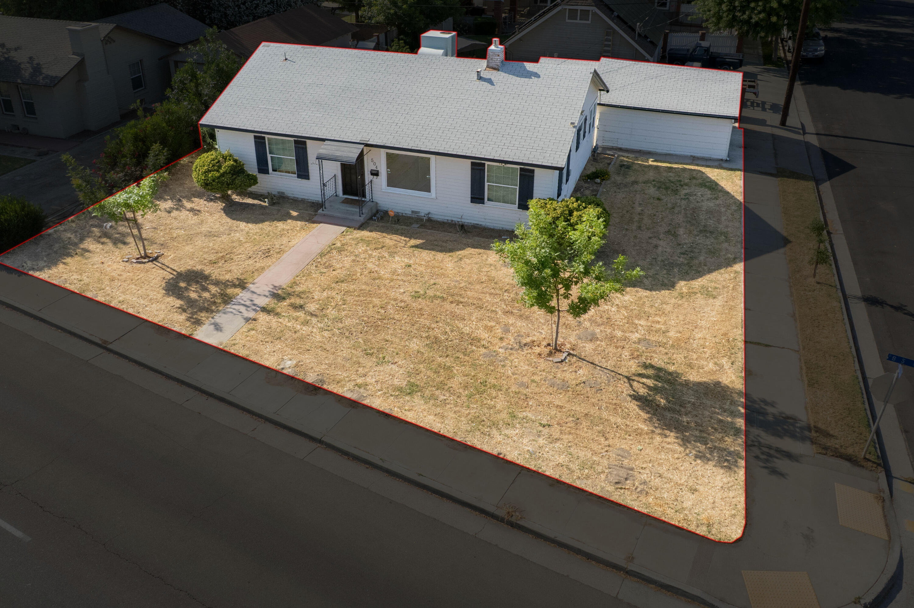 504 W Bush St, Lemoore, CA 93245