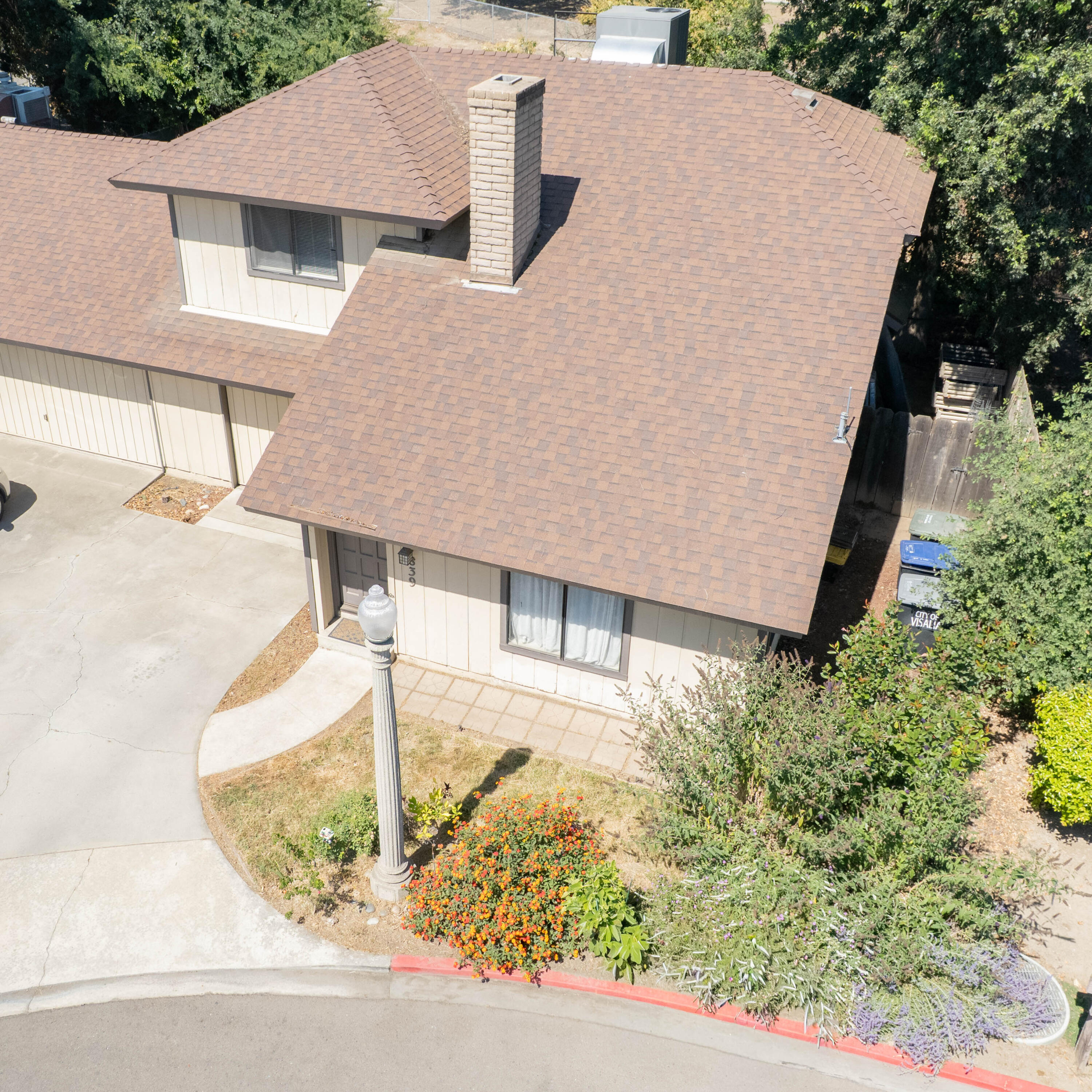 839 W Arlen Ct, Visalia, CA 93277