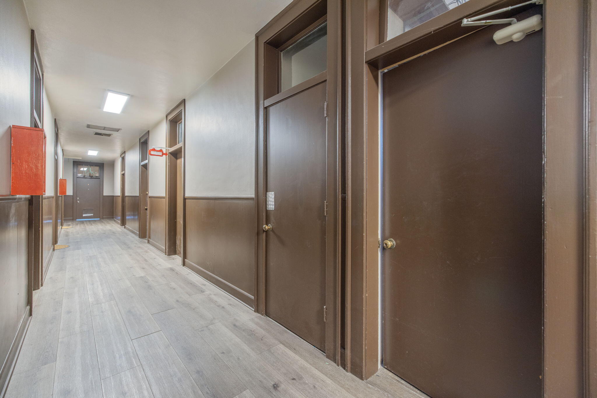101-111 W Main St, Visalia, CA 93291
