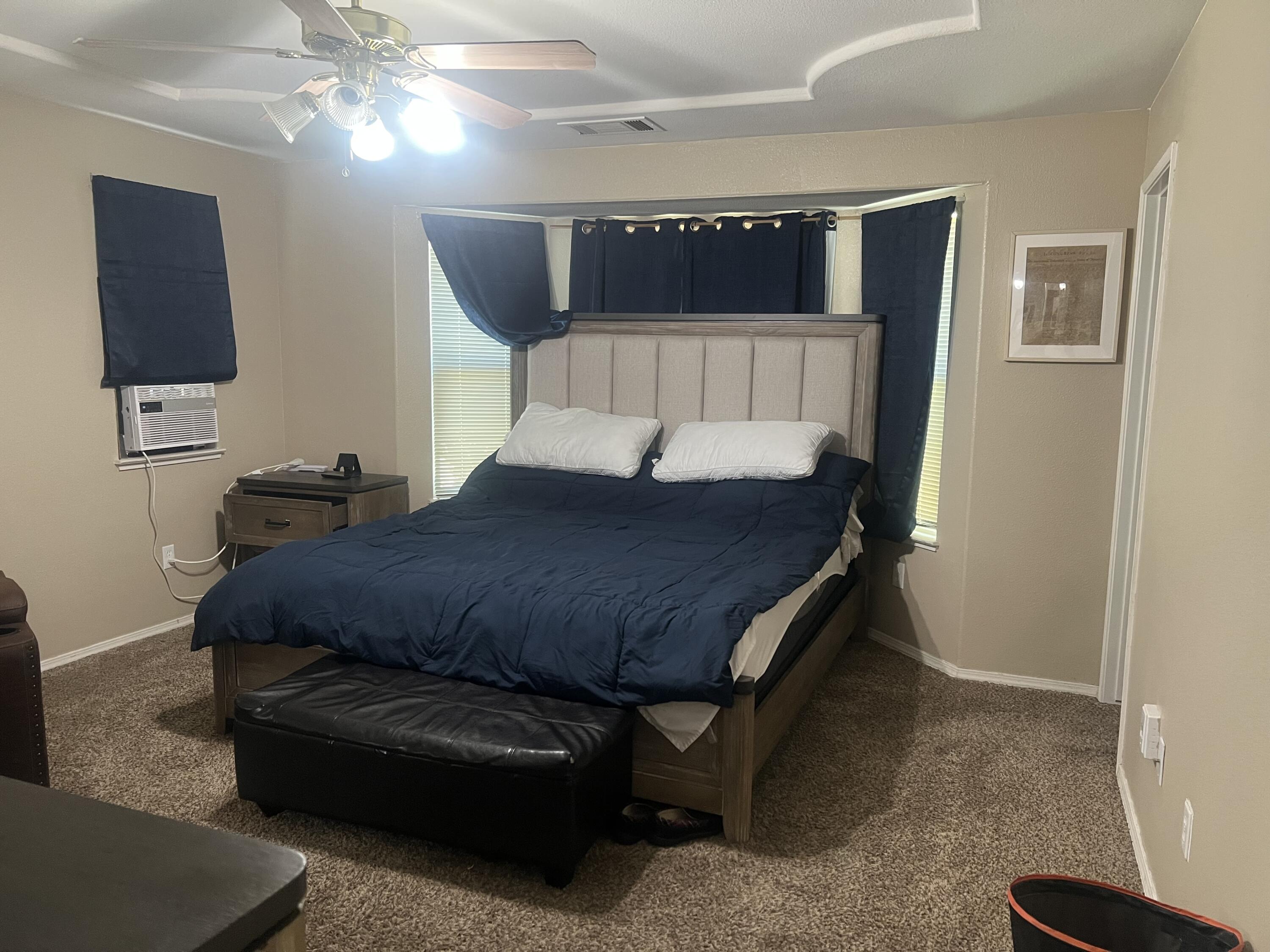 1538 W W Picadilly Ct, Hanford, CA 93230