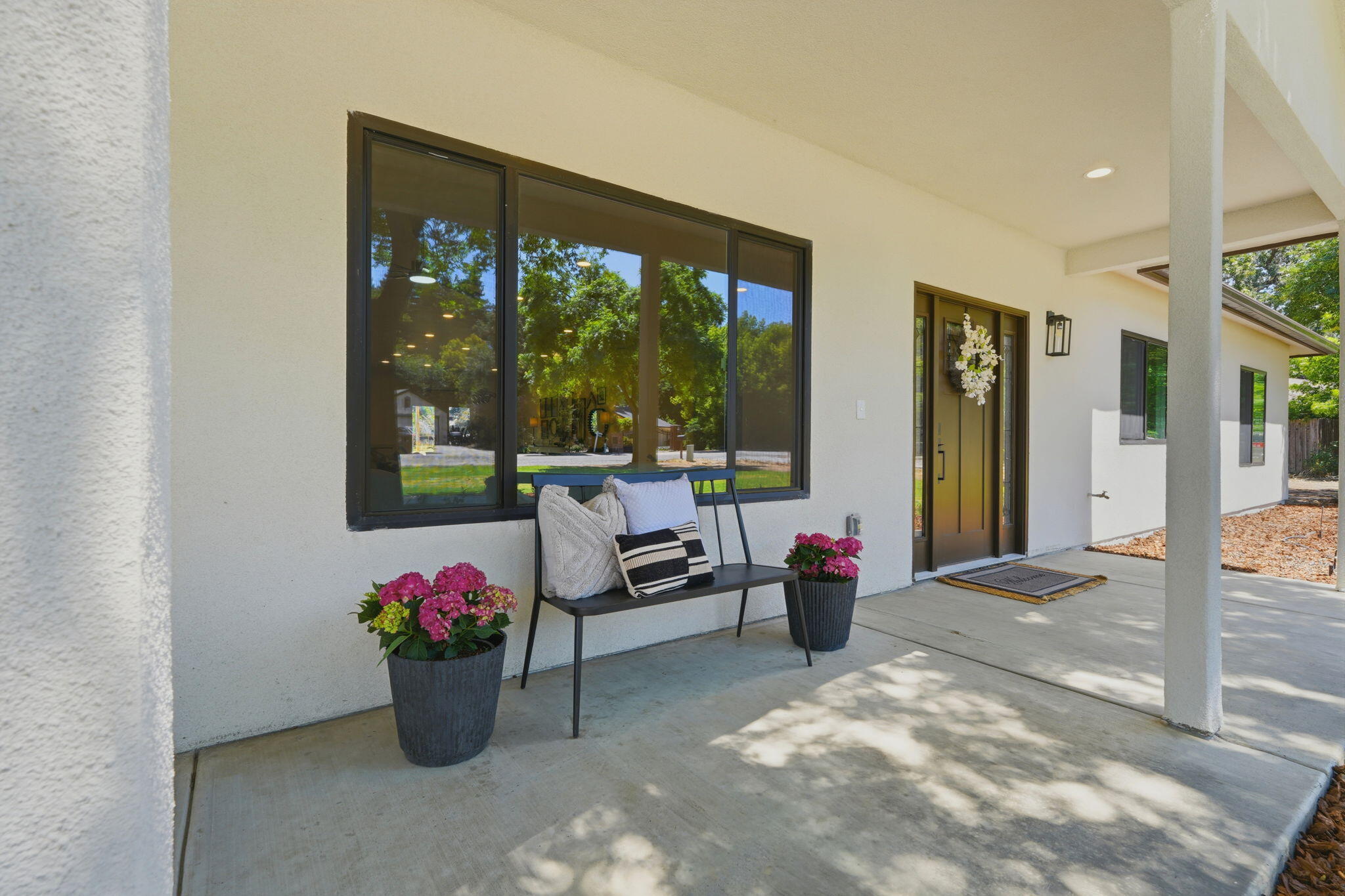 208 N N Linwood St, Visalia, CA 93291