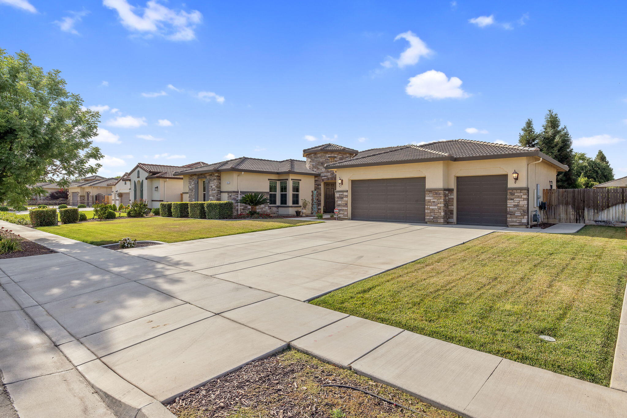 3072 Cape Canyon Ave, Tulare, CA 93274