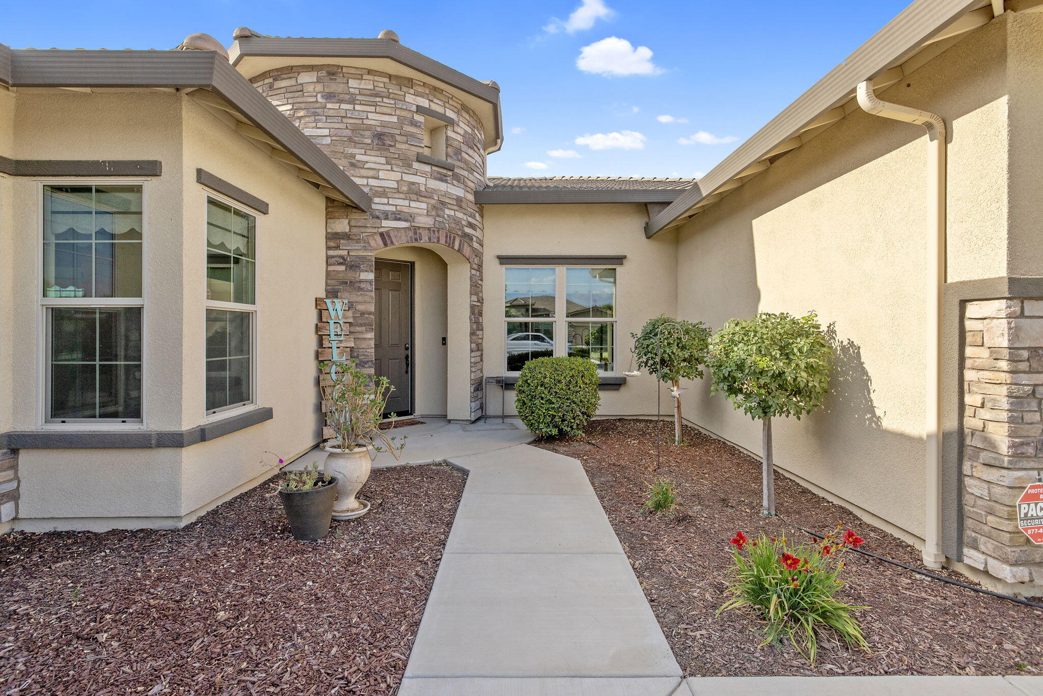 3072 Cape Canyon Ave, Tulare, CA 93274