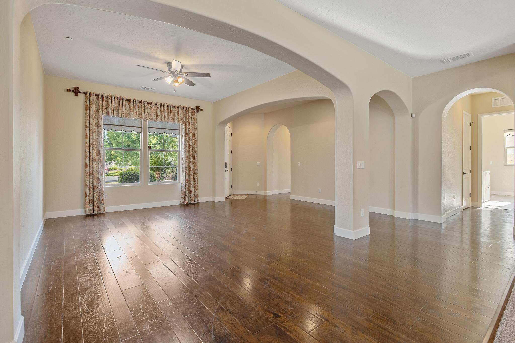 3072 Cape Canyon Ave, Tulare, CA 93274